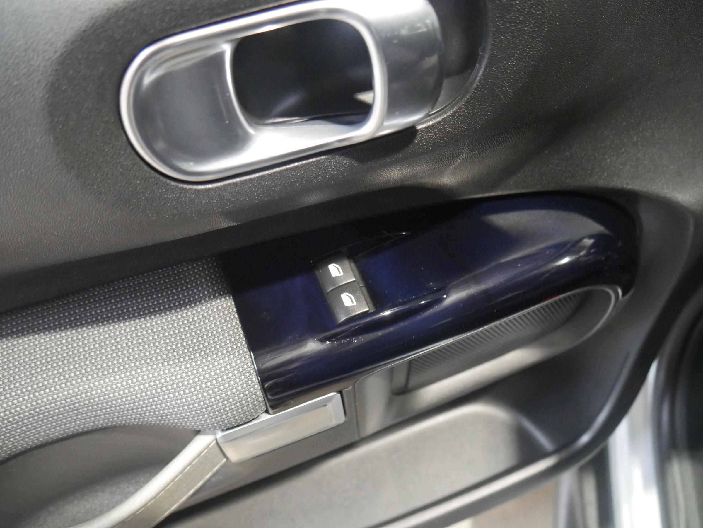 Citroën C4 Cactus, 2017 - pohled č. 11