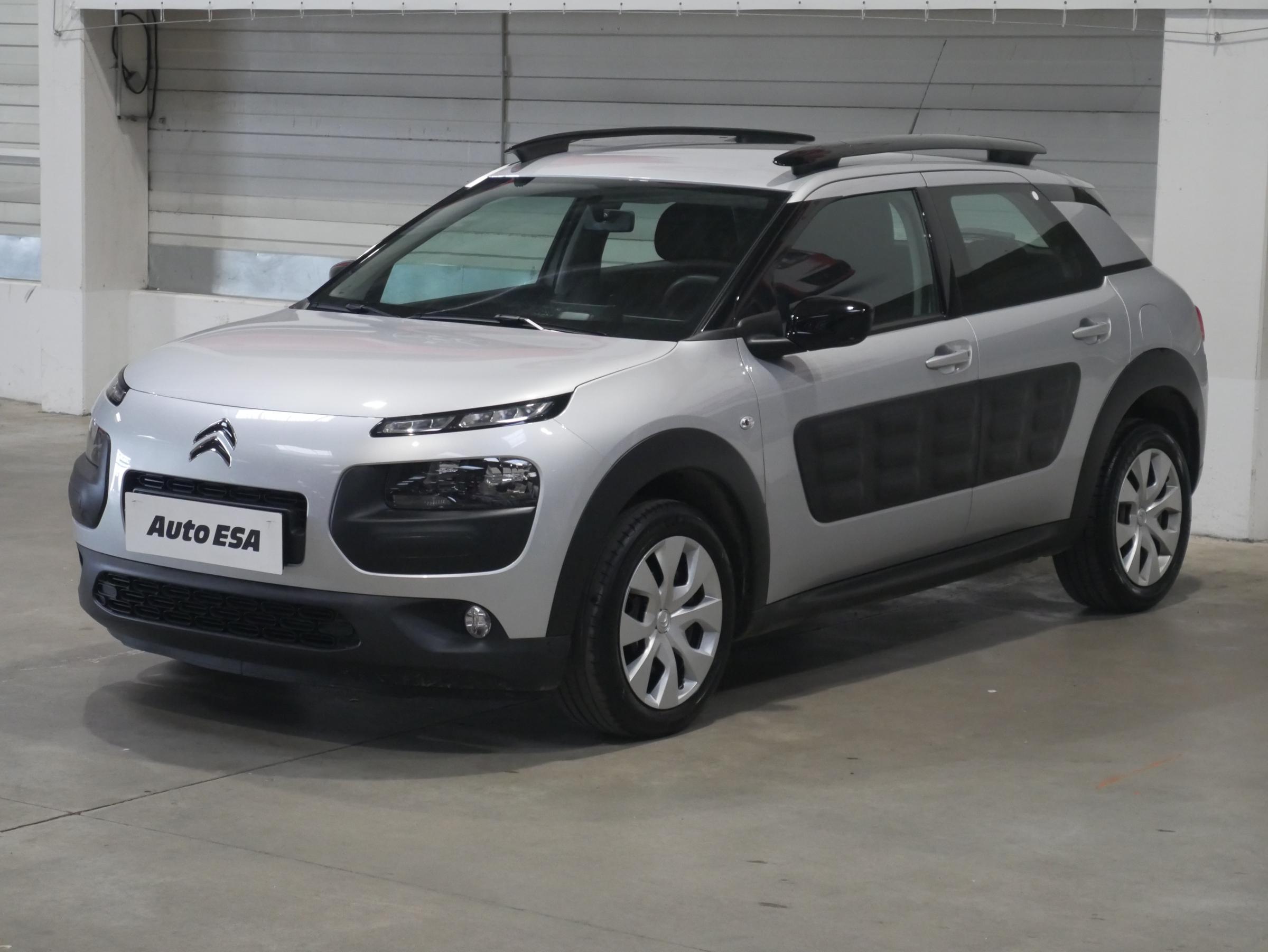 Citroën C4 Cactus, 2017 - pohled č. 3