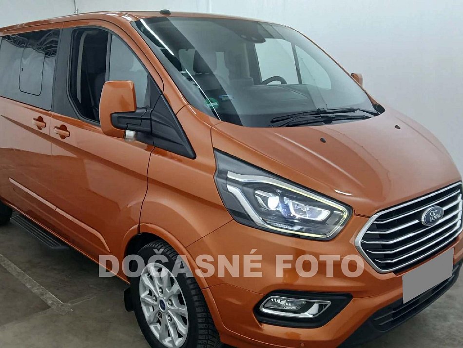 Ford Tourneo Custom 2.0TDCi Titanium L2 8míst