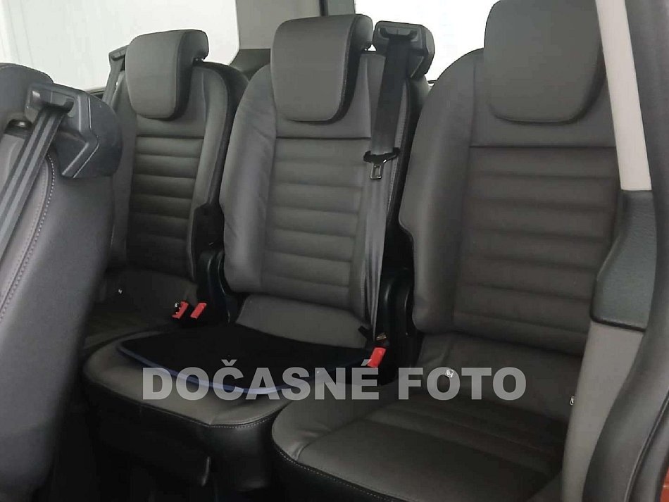 Ford Tourneo Custom 2.0TDCi Titanium L2 8míst