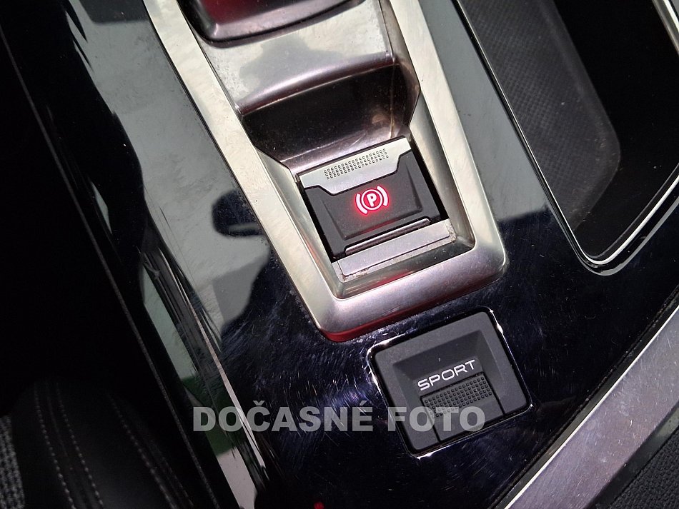 Peugeot 3008 1.2PT Allure