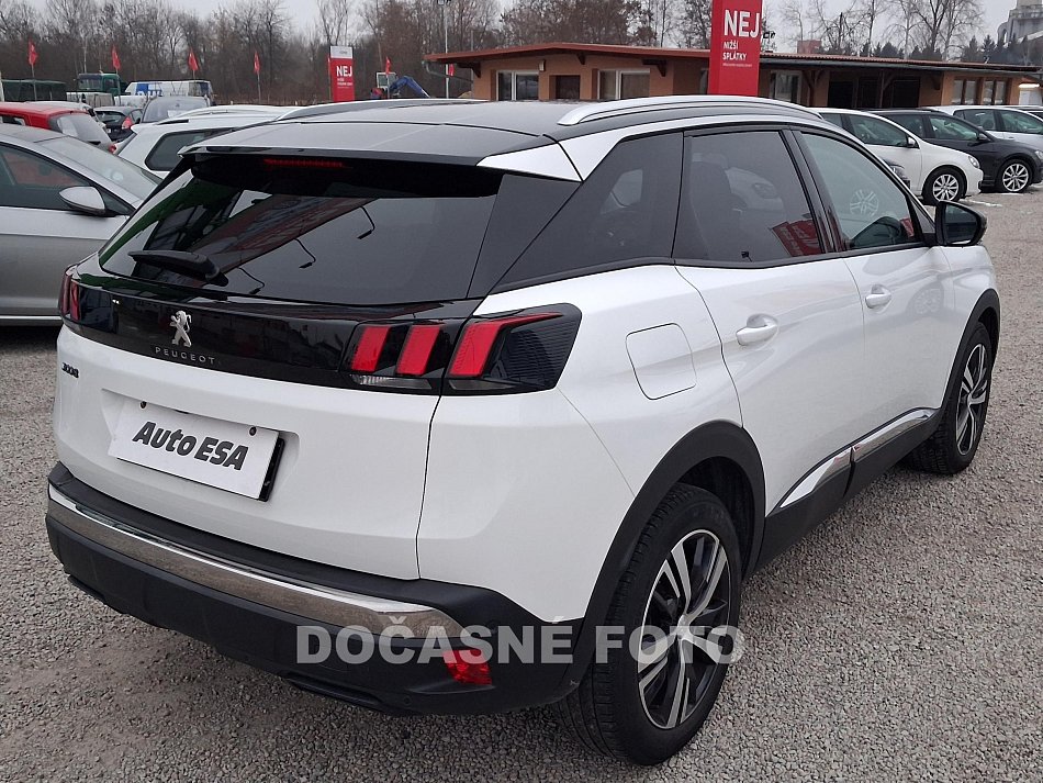 Peugeot 3008 1.2PT Allure