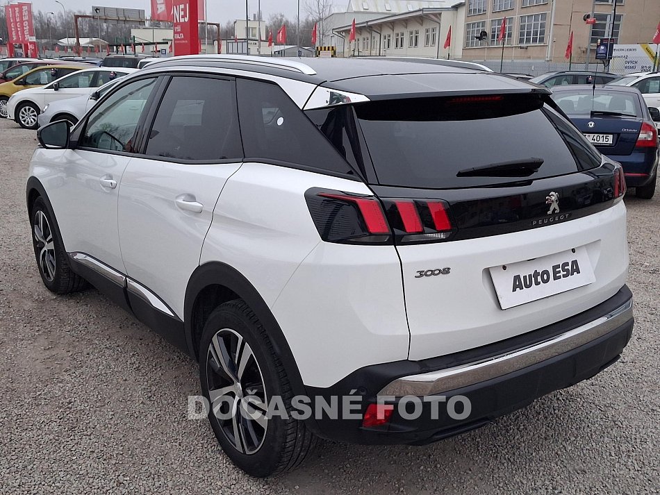 Peugeot 3008 1.2PT Allure