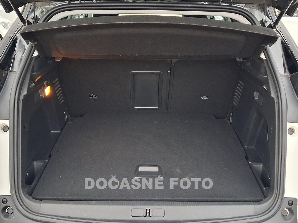 Peugeot 3008 1.2PT Allure