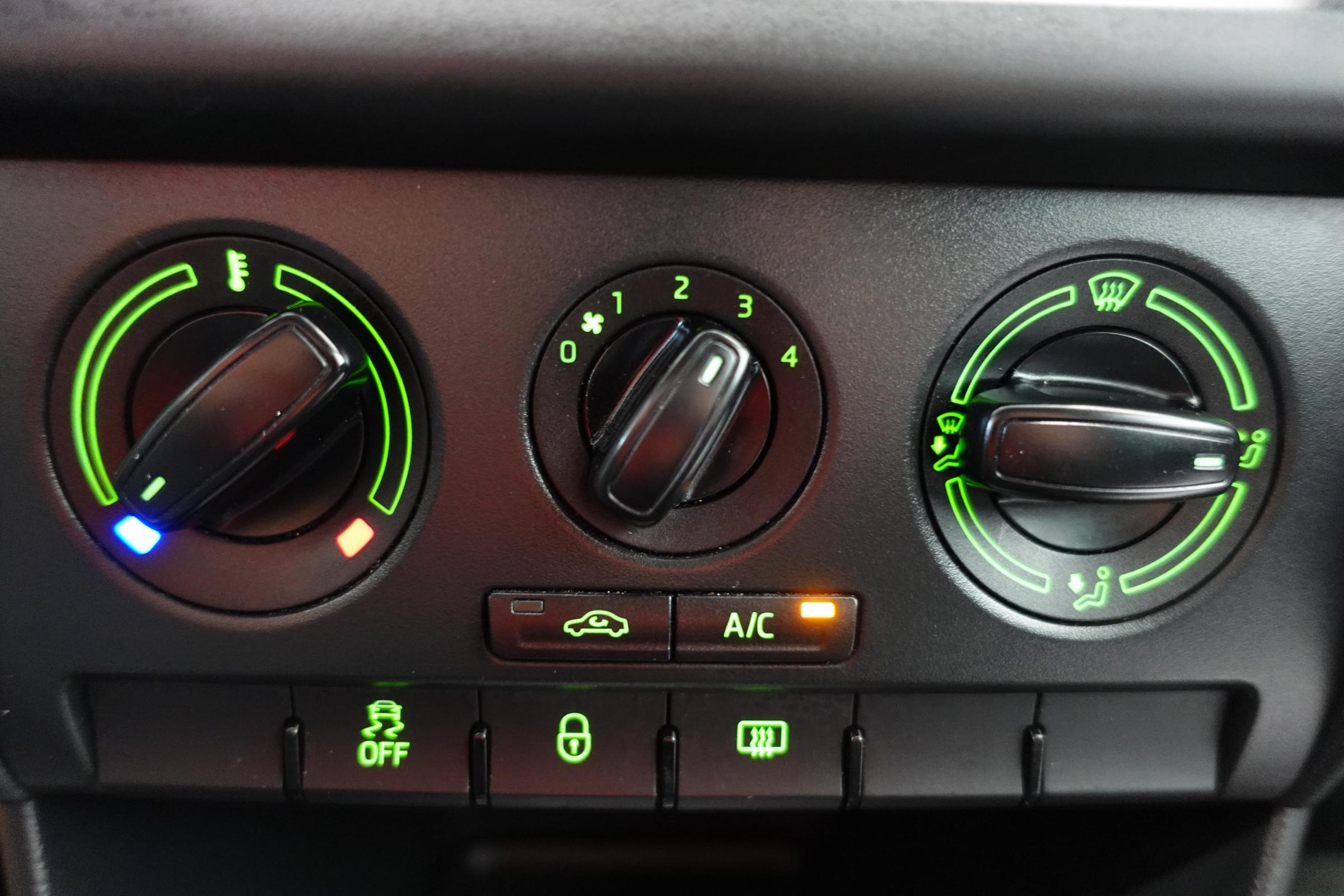 Škoda Rapid, 2014 - pohled č. 16