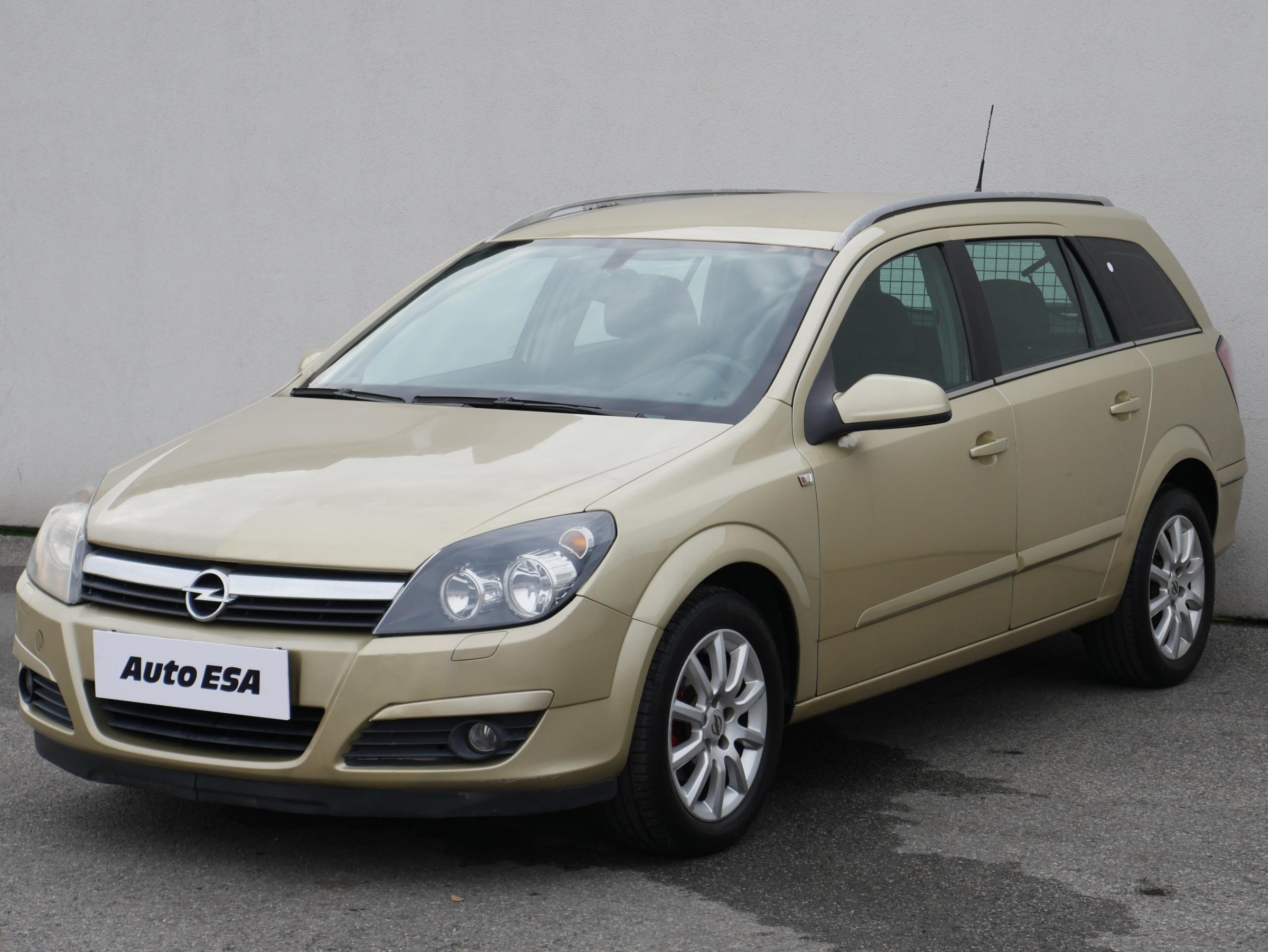 Opel Astra, 2005 - pohled č. 3