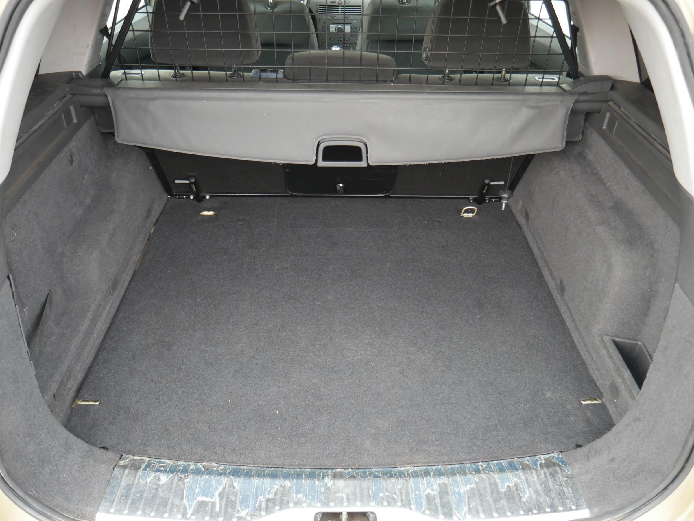 Opel Astra, 2005 - pohled č. 7