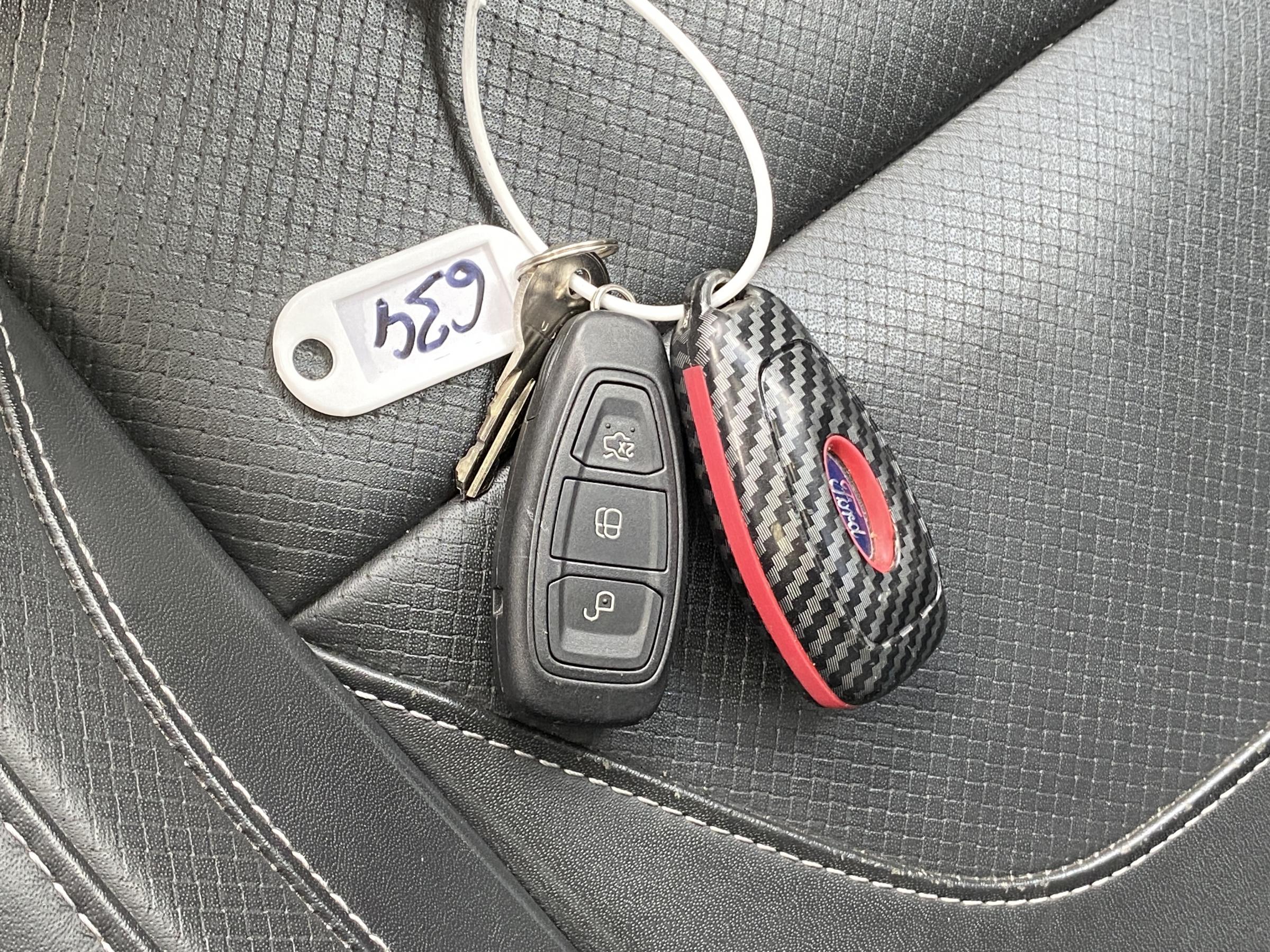 Ford Kuga, 2014 - pohled č. 20