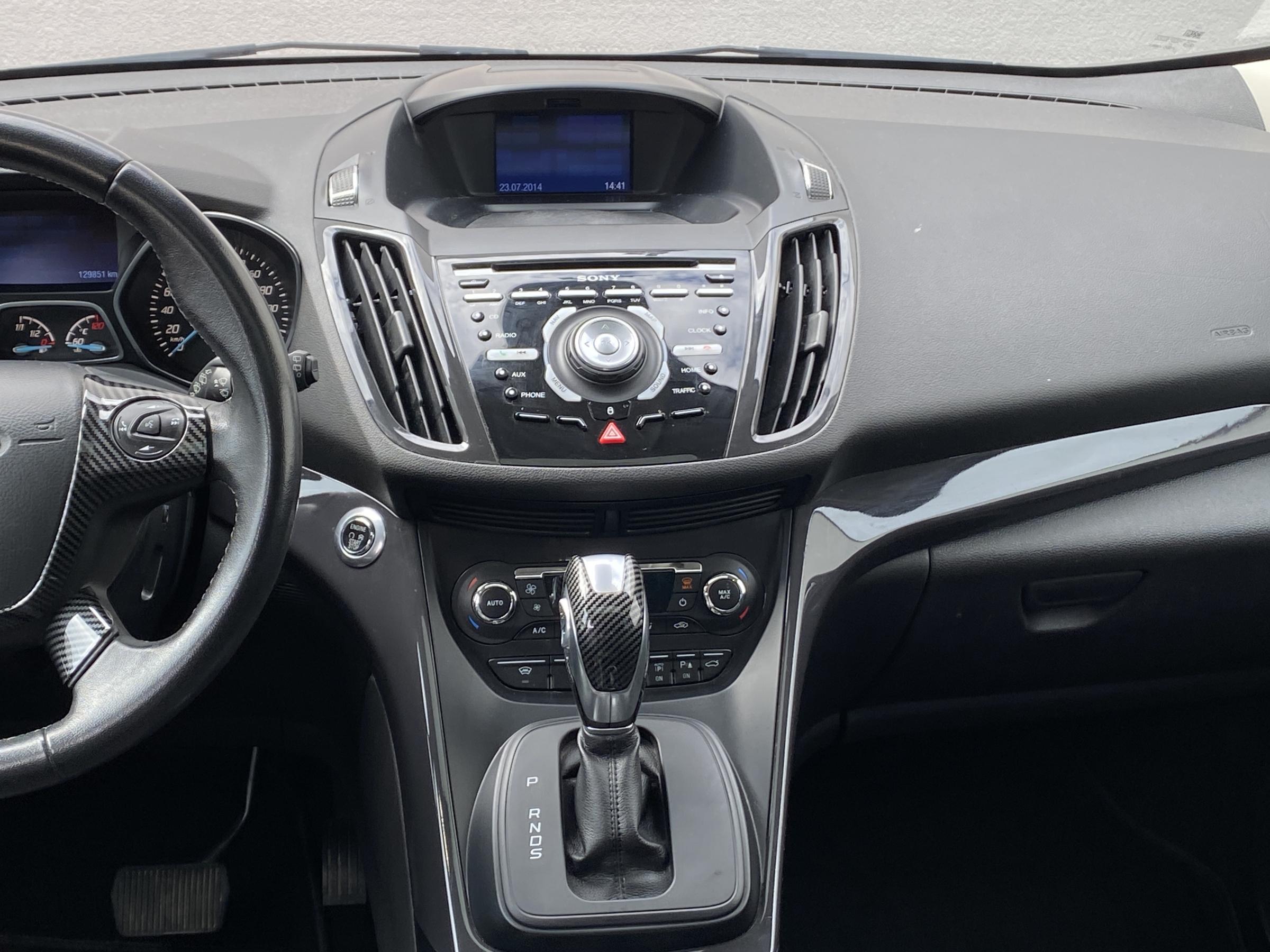 Ford Kuga, 2014 - pohled č. 8