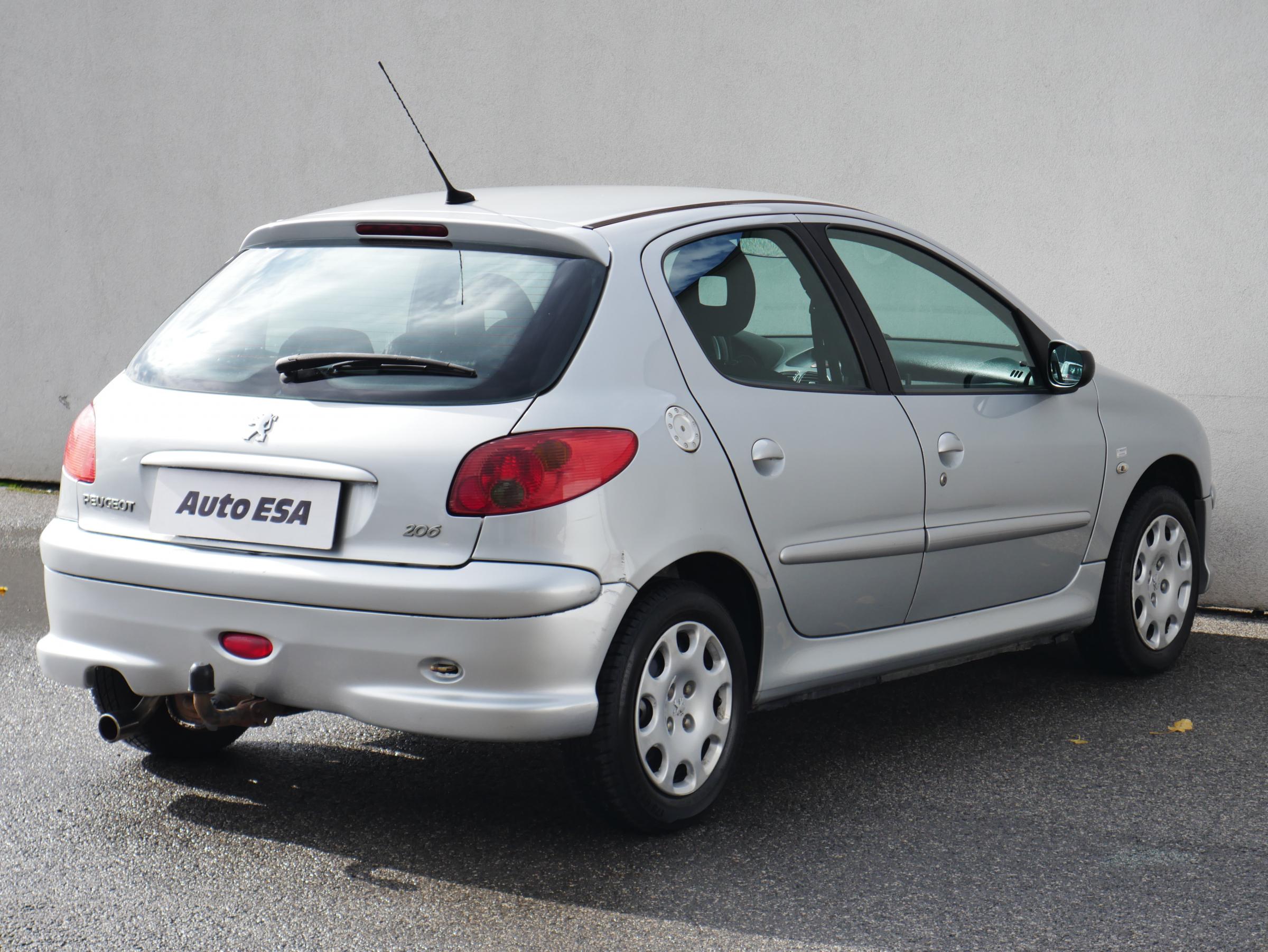 Peugeot 206, 2006 - pohled č. 4