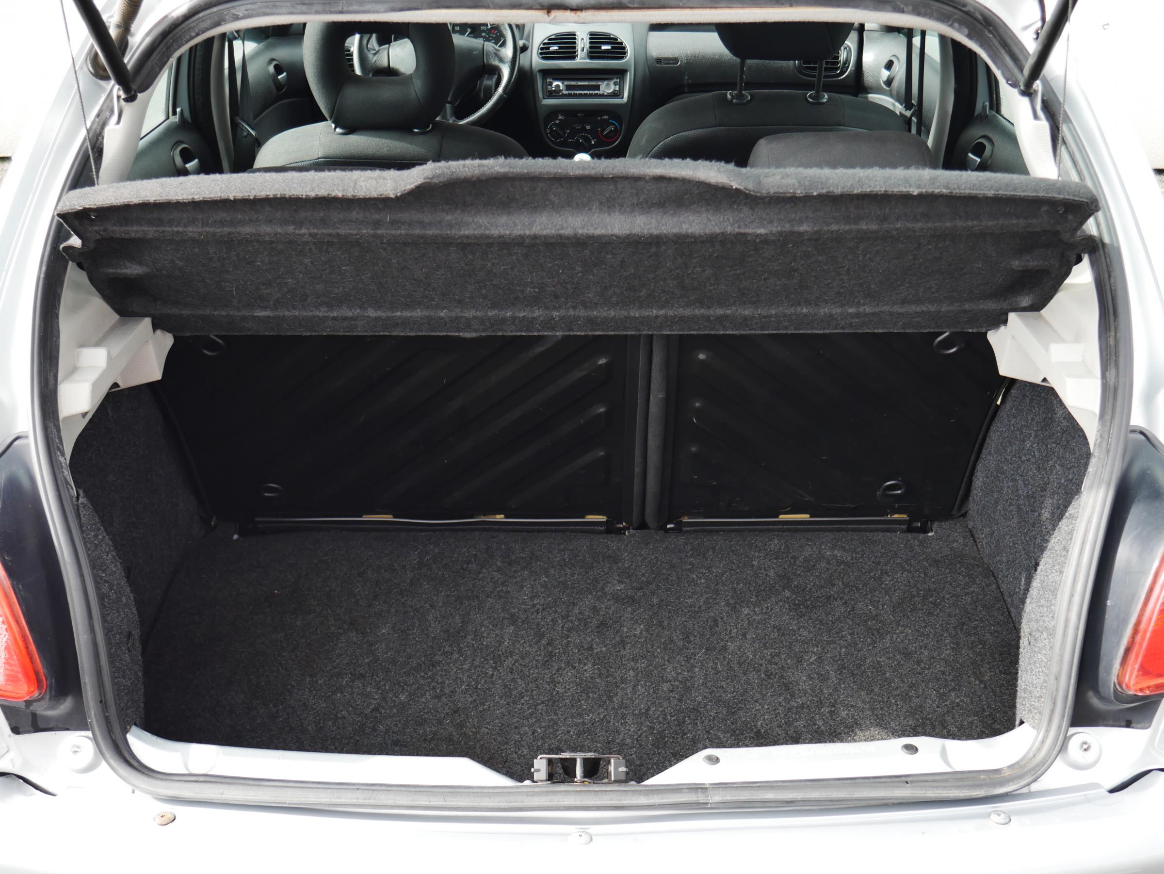 Peugeot 206, 2006 - pohled č. 7