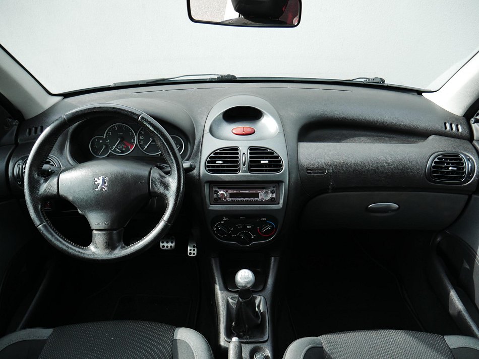 Peugeot 206 1.4 i 