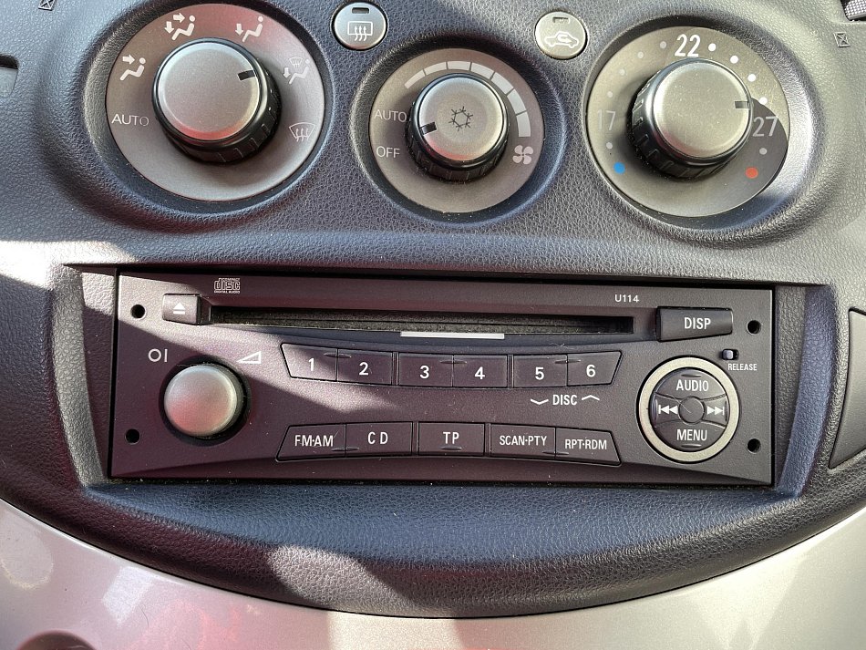 Mitsubishi Grandis 2.4i 