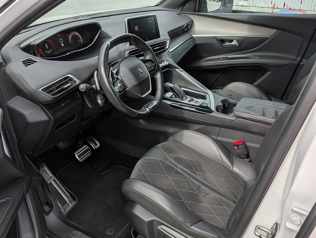 Peugeot 5008 2.0HDi  7míst