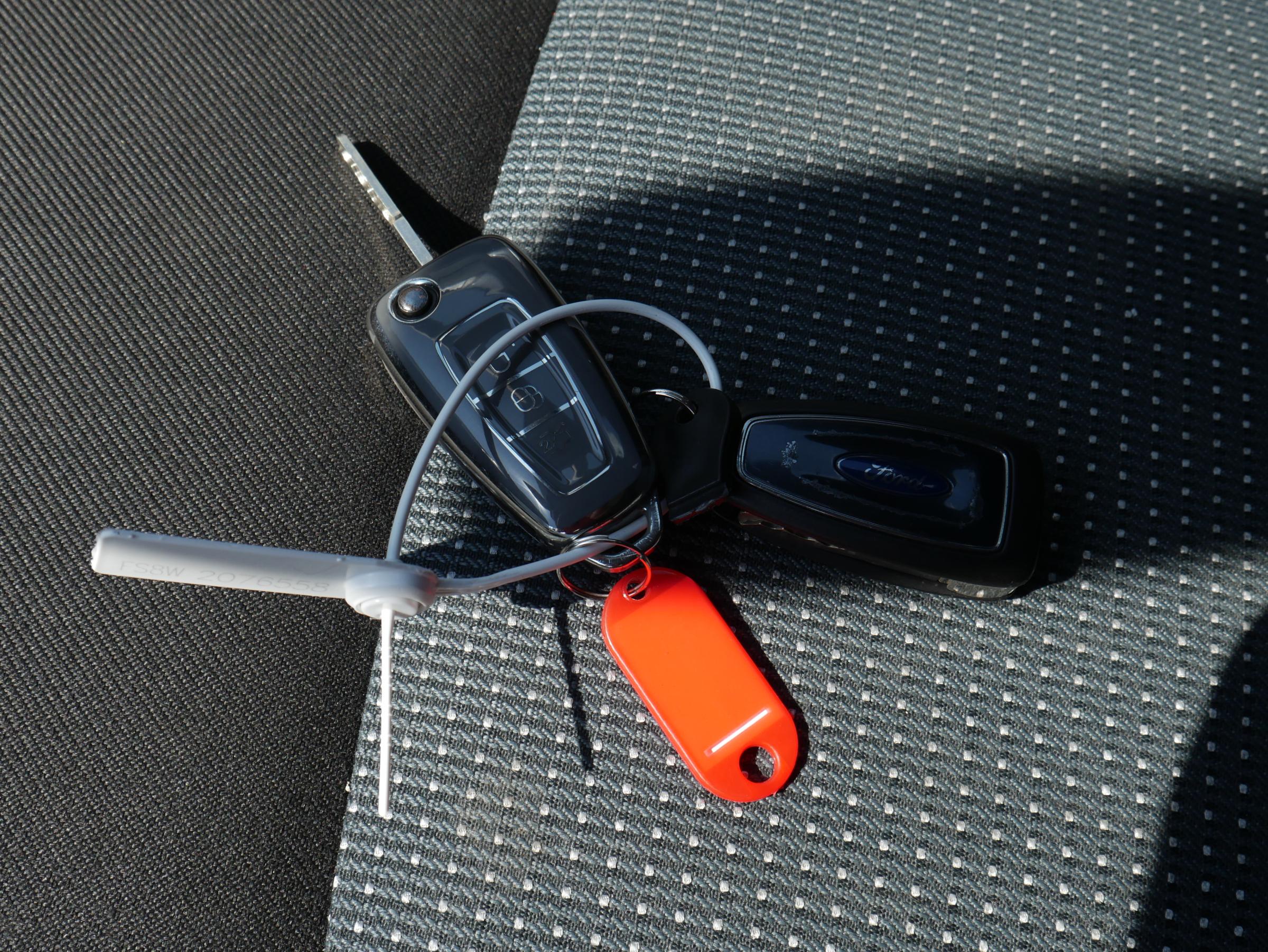 Ford Mondeo, 2010 - pohled č. 22