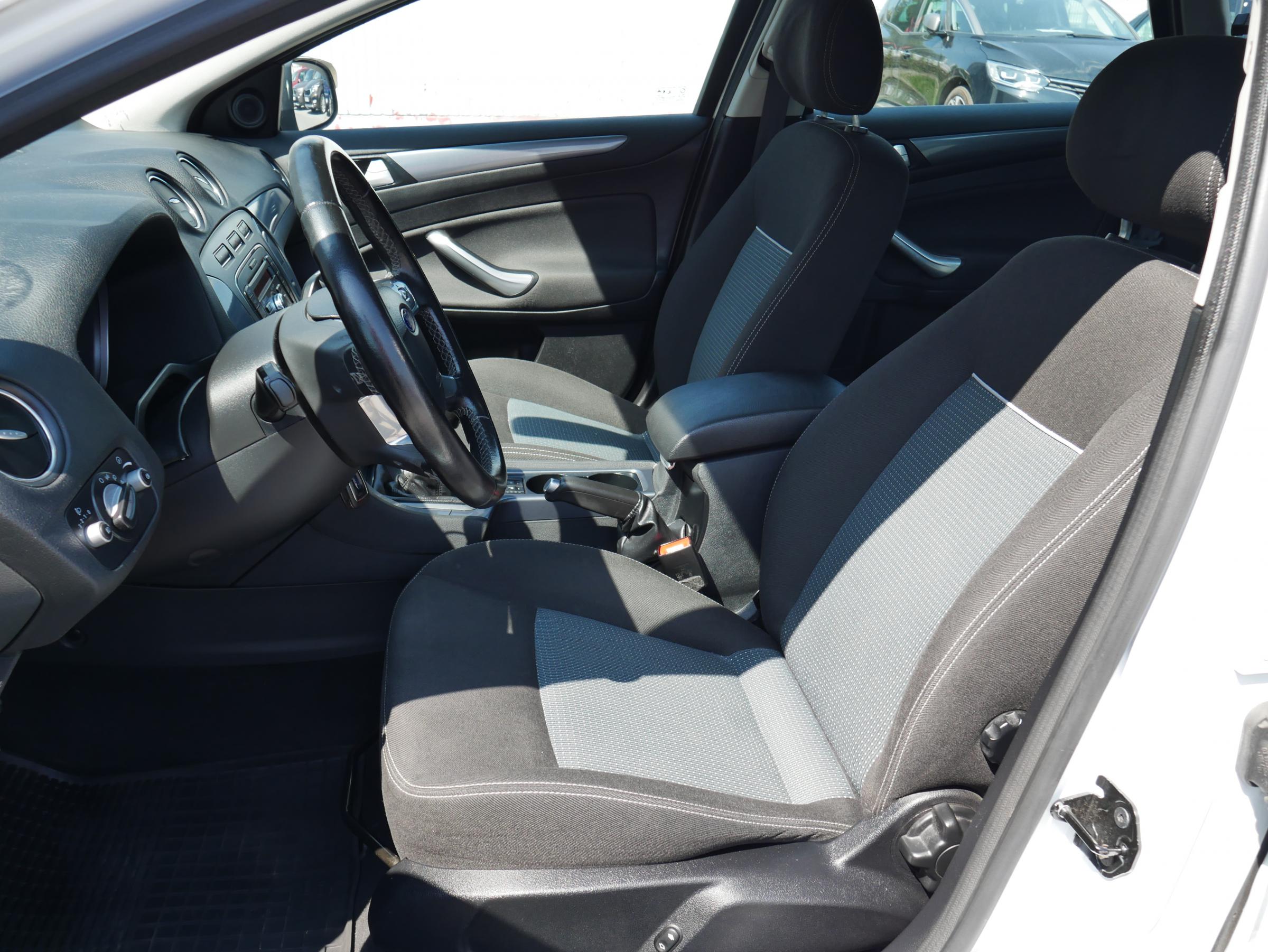 Ford Mondeo, 2010 - pohled č. 8