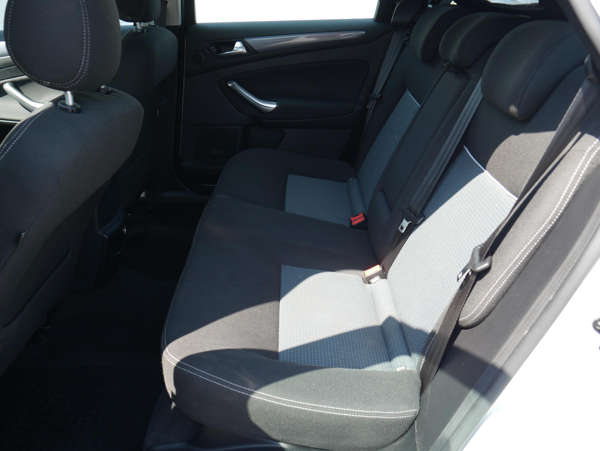 Ford Mondeo, 2010 - pohled č. 9