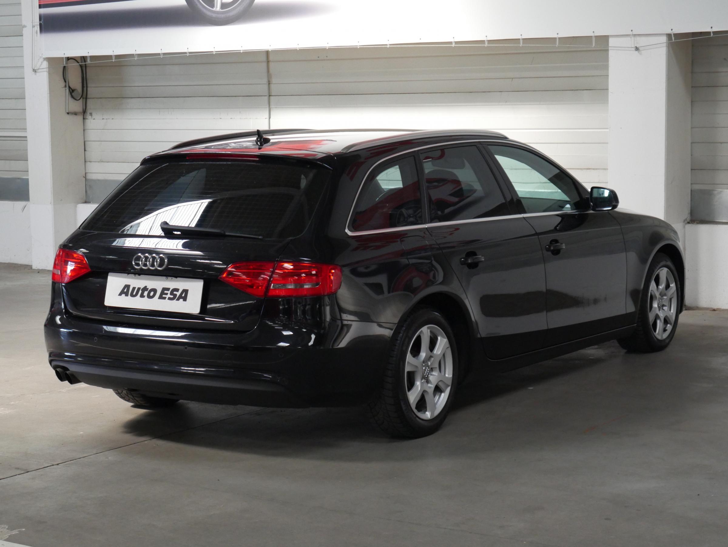 Audi A4, 2013 - pohled č. 4