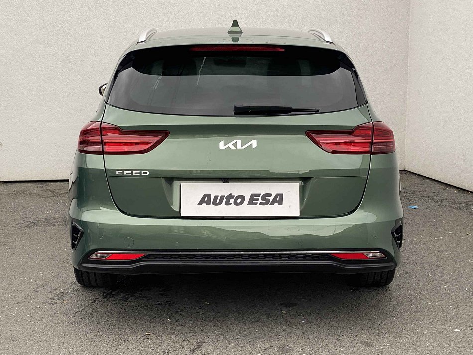 Kia Ceed 1.5 T-GDi TOP SW