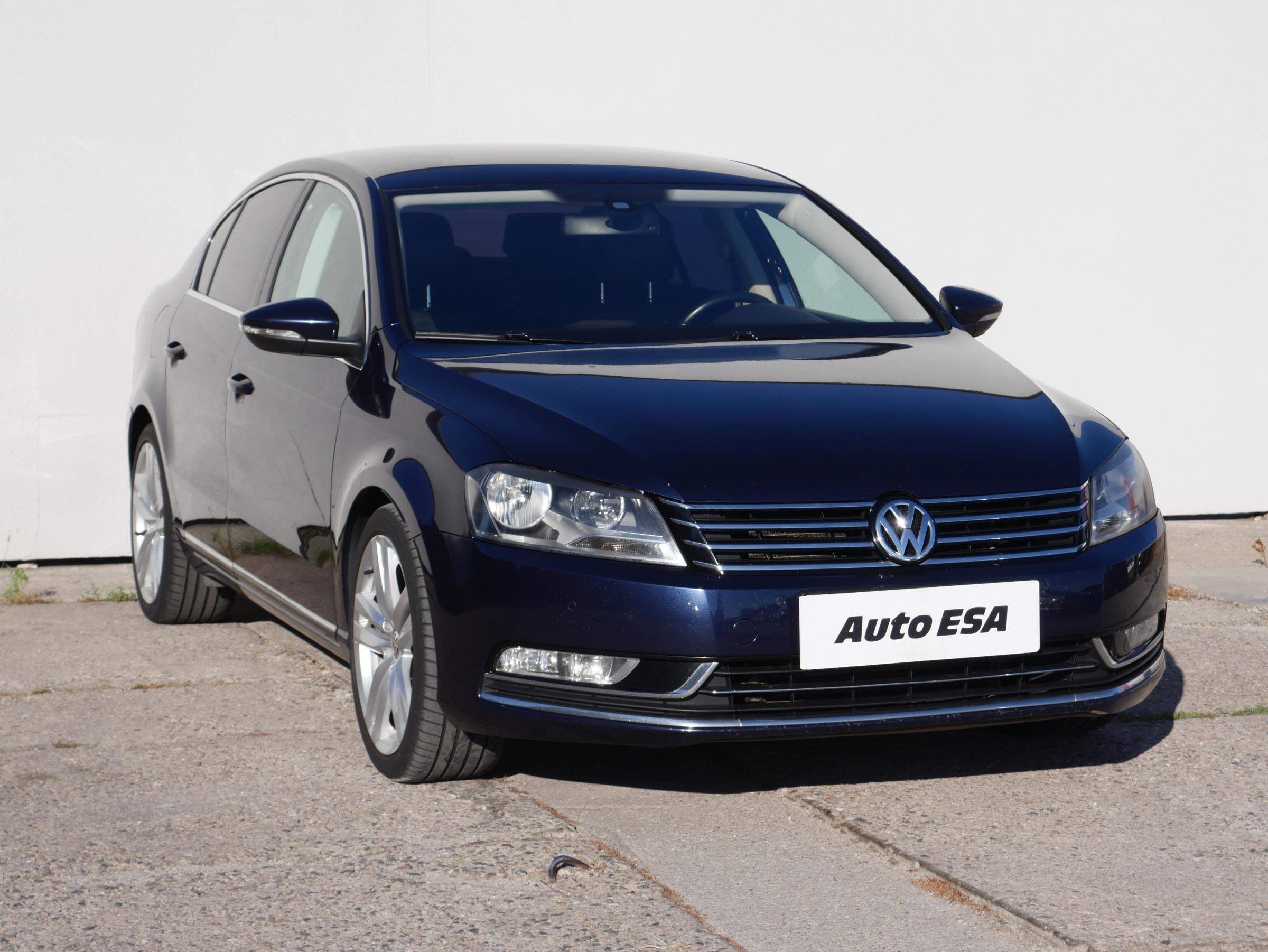 Volkswagen Passat, 2012 - celkový pohled