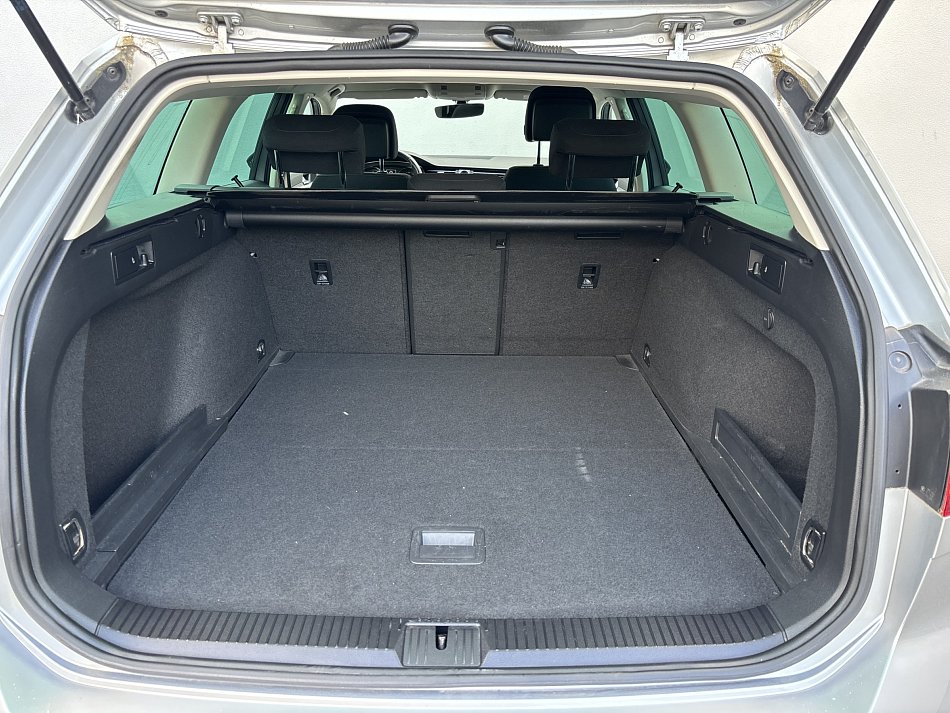 Volkswagen Passat 1.6 TDi Comfortline