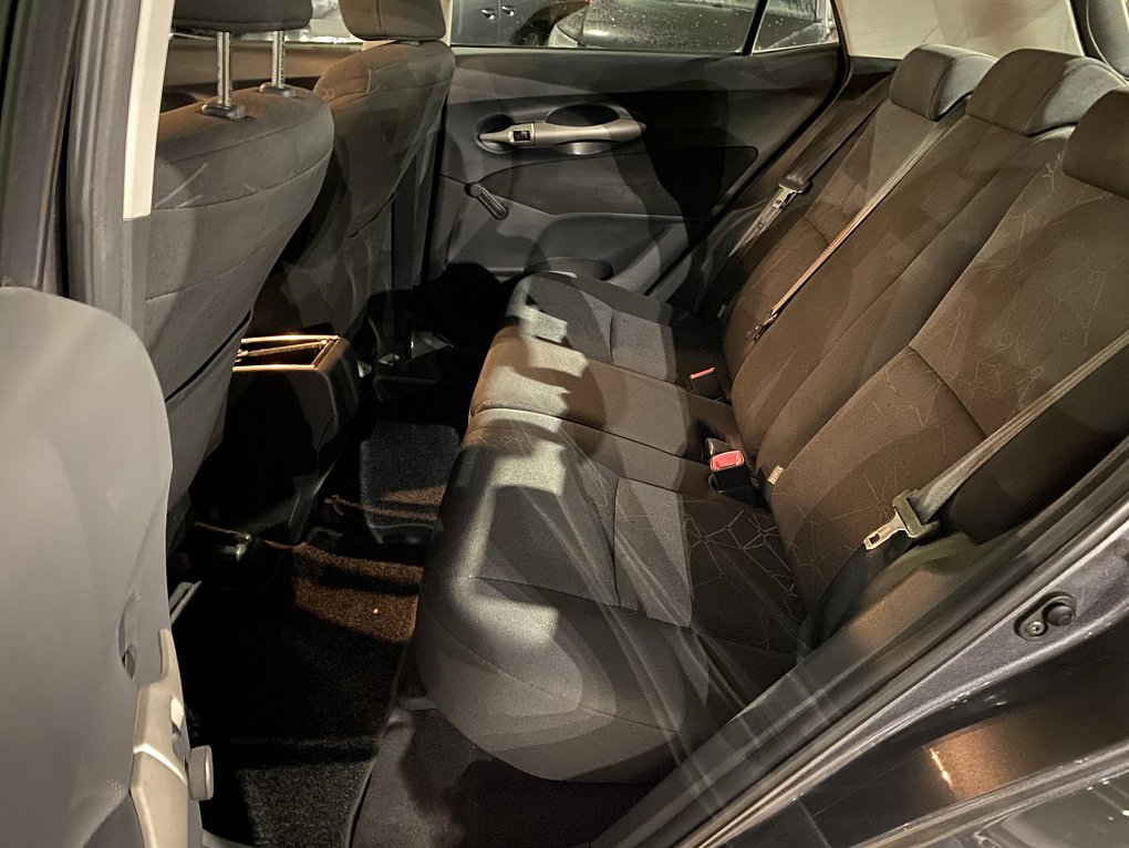 Toyota Auris 1.3 VVT-i Terra Cool