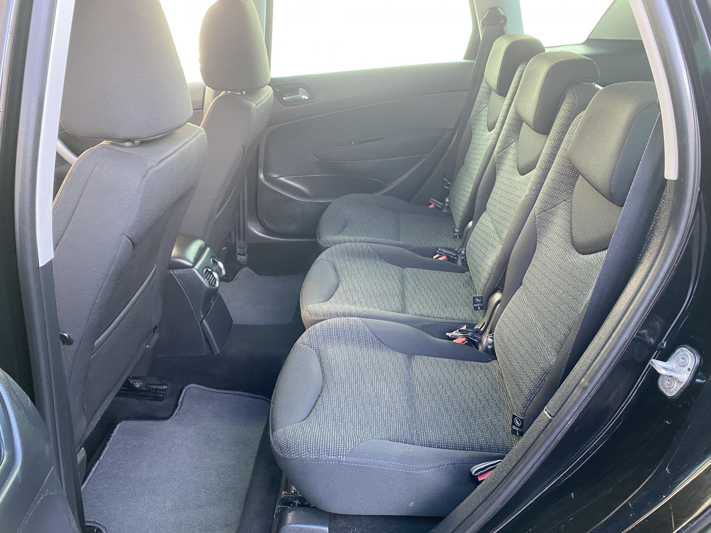 Peugeot 308, 2011 - pohled č. 10