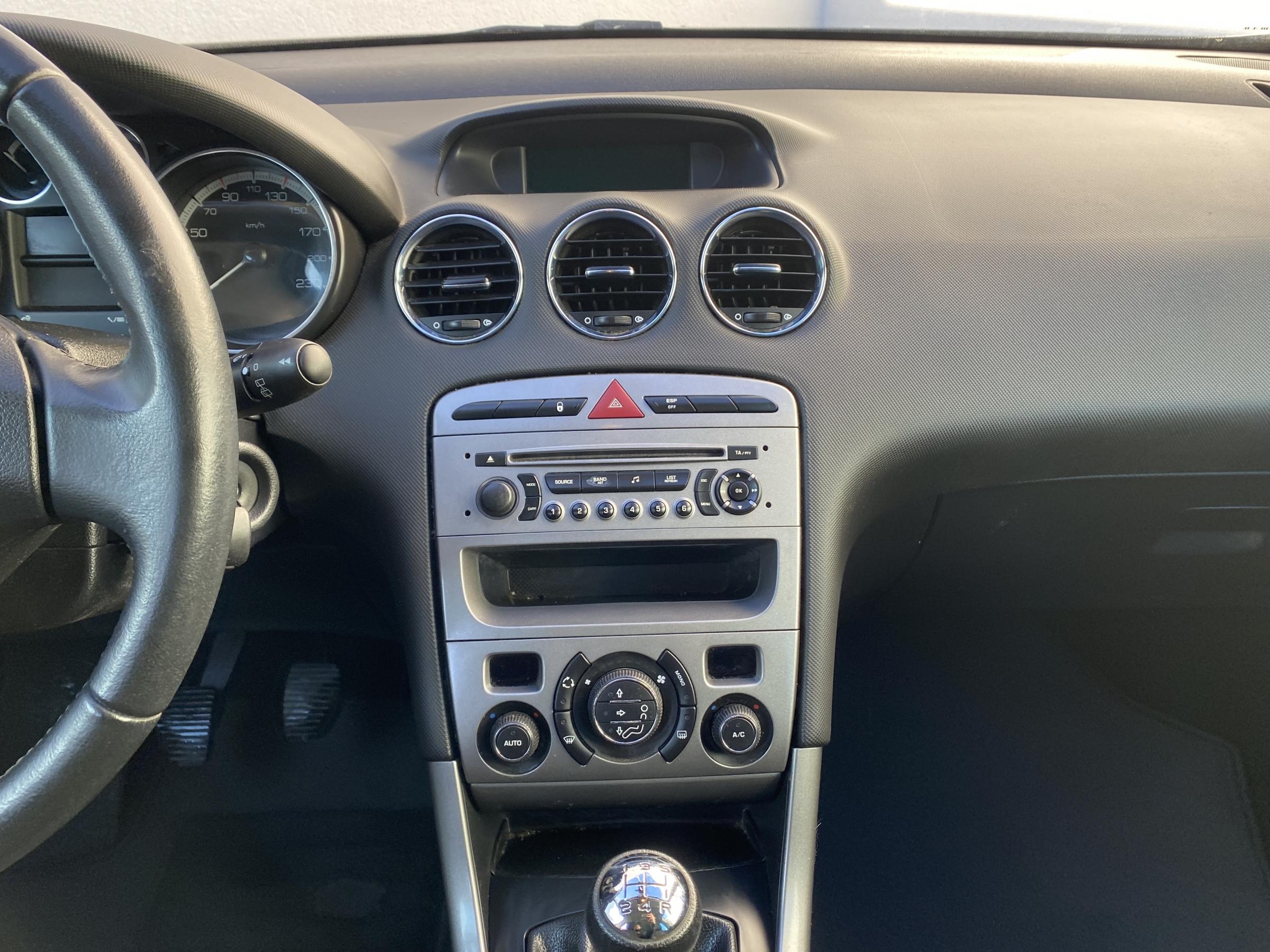 Peugeot 308, 2011 - pohled č. 12