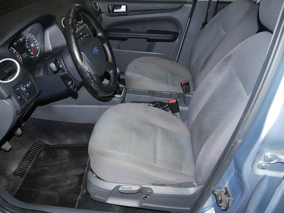 Ford Focus 1.6i 