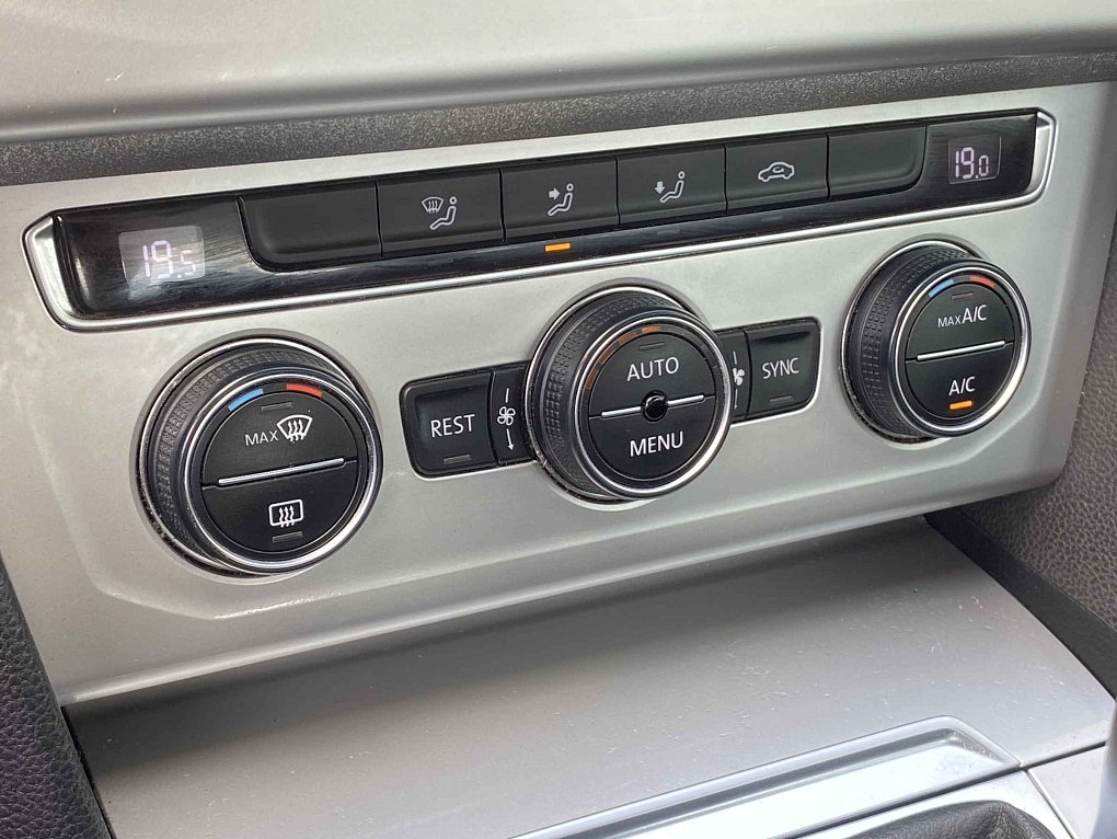 Volkswagen Passat 2.0TDi 