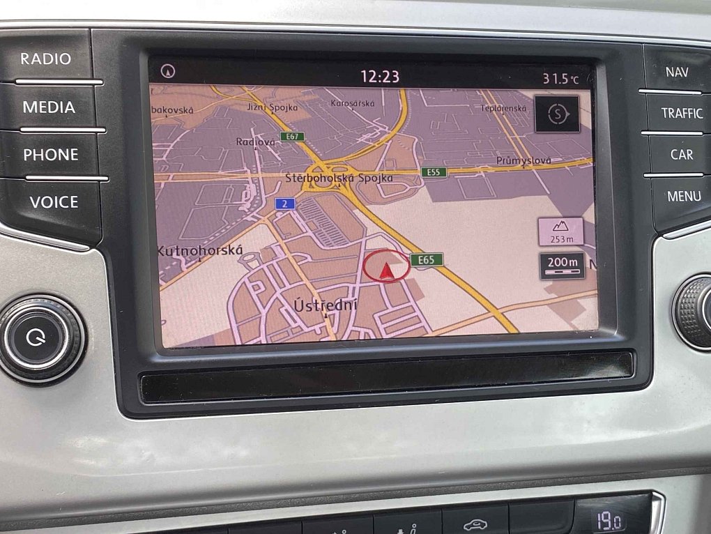 Volkswagen Passat 2.0TDi 