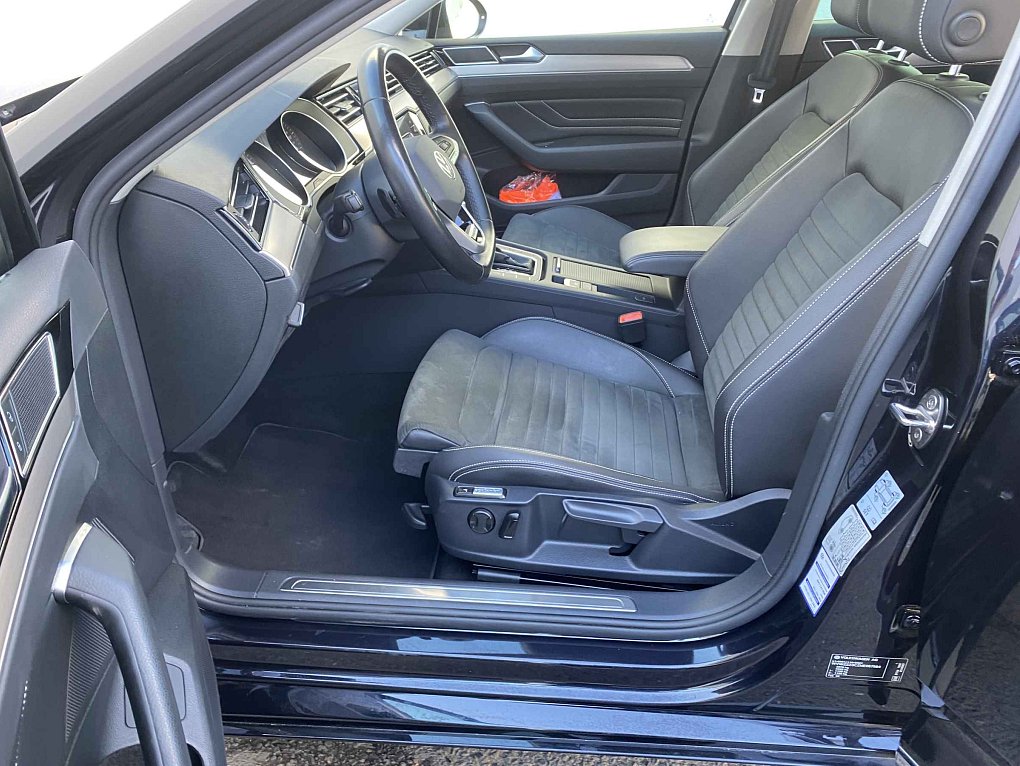 Volkswagen Passat 2.0 TDi Elegance 4x4