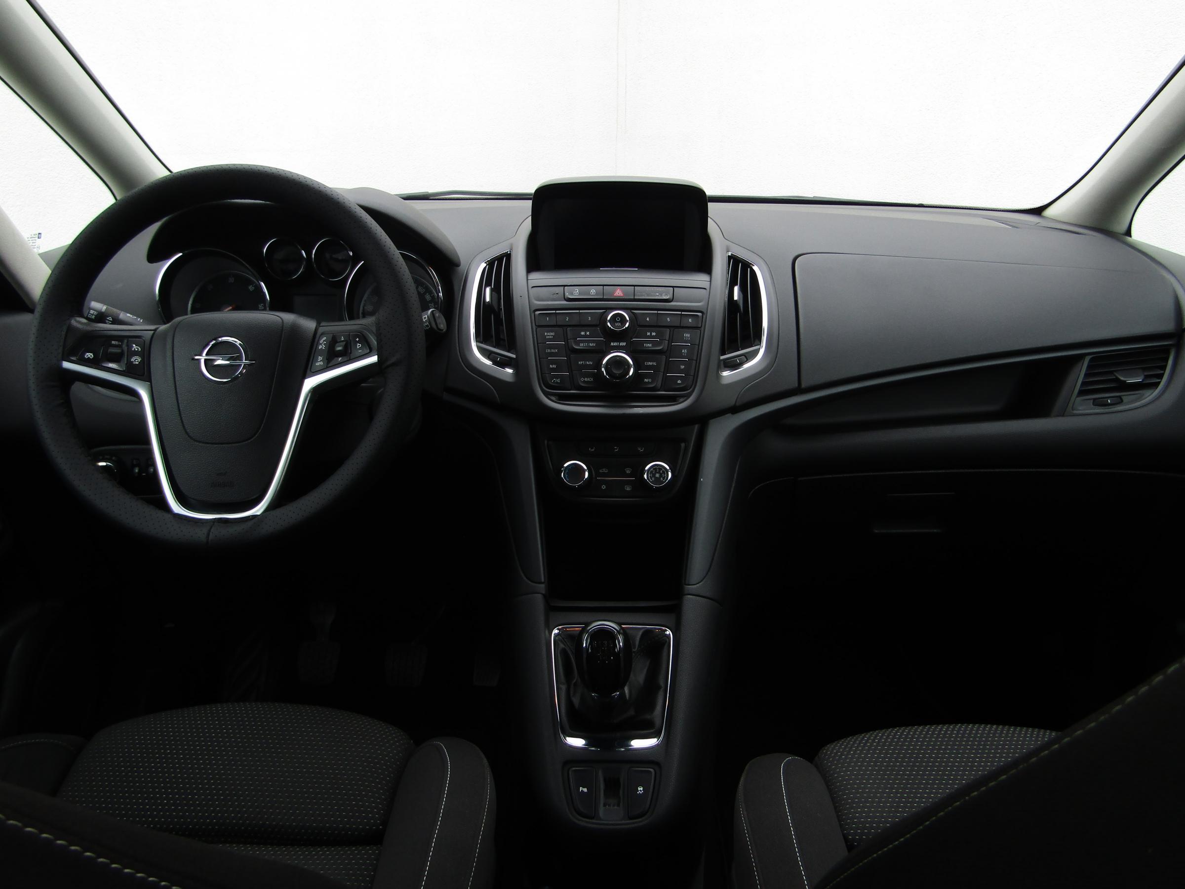 Opel Zafira, 2013 - pohled č. 9