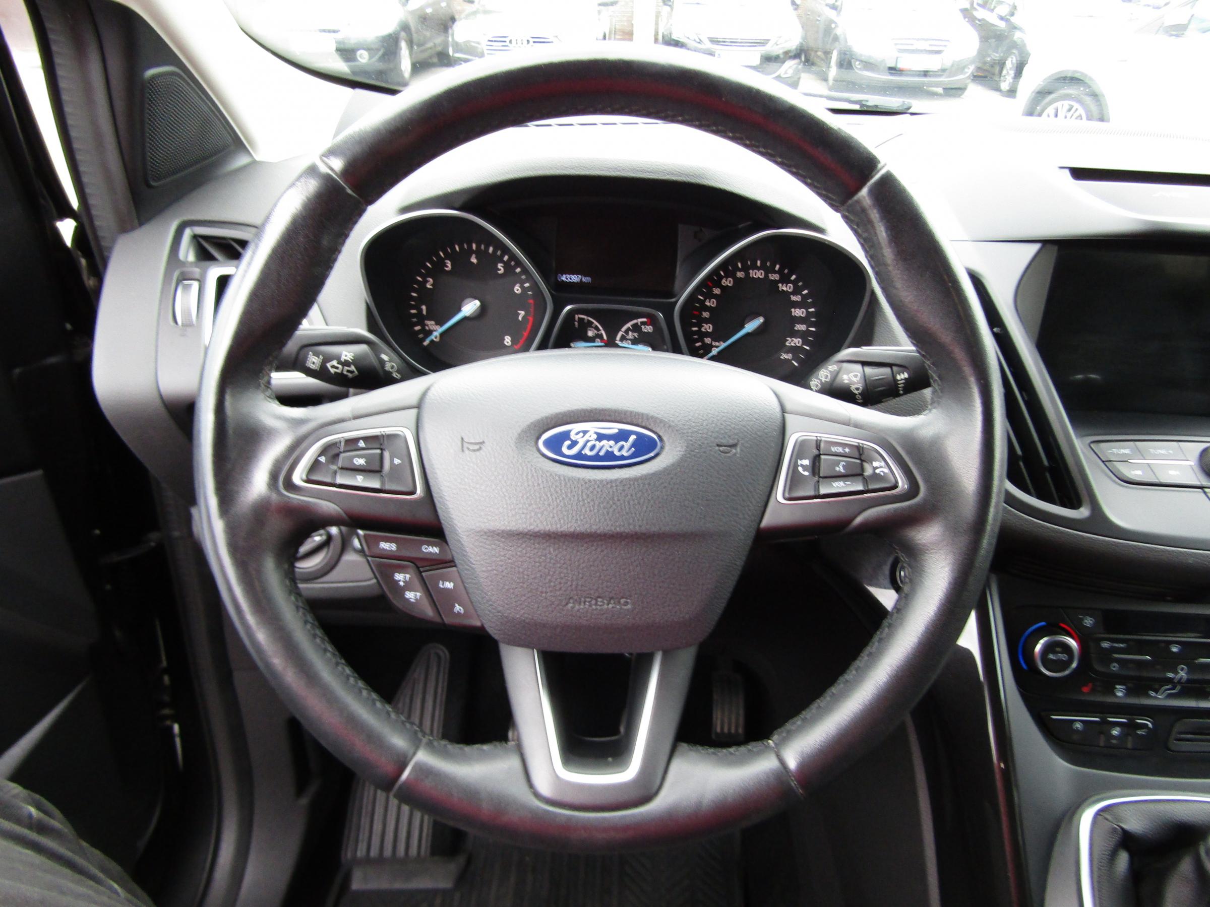 Ford Kuga, 2018 - pohled č. 18