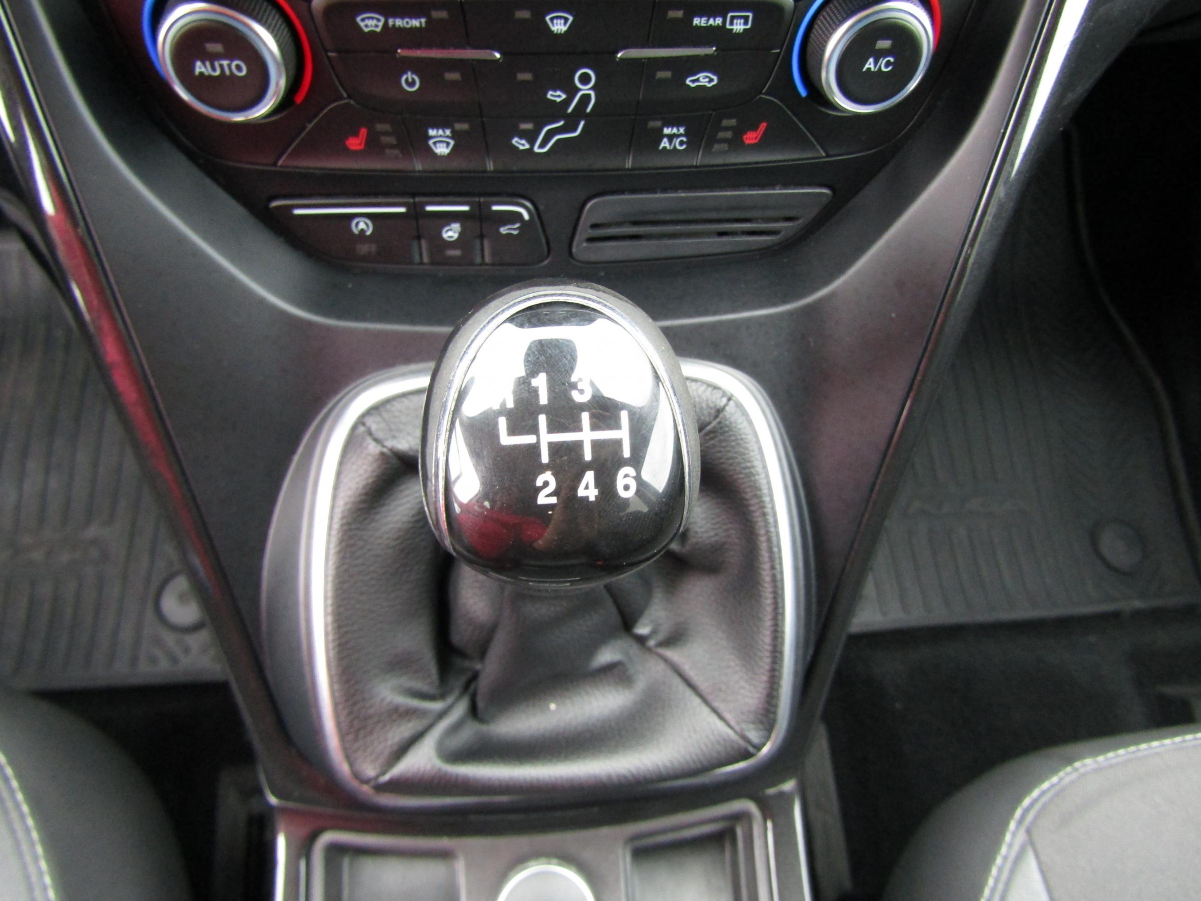 Ford Kuga, 2018 - pohled č. 19