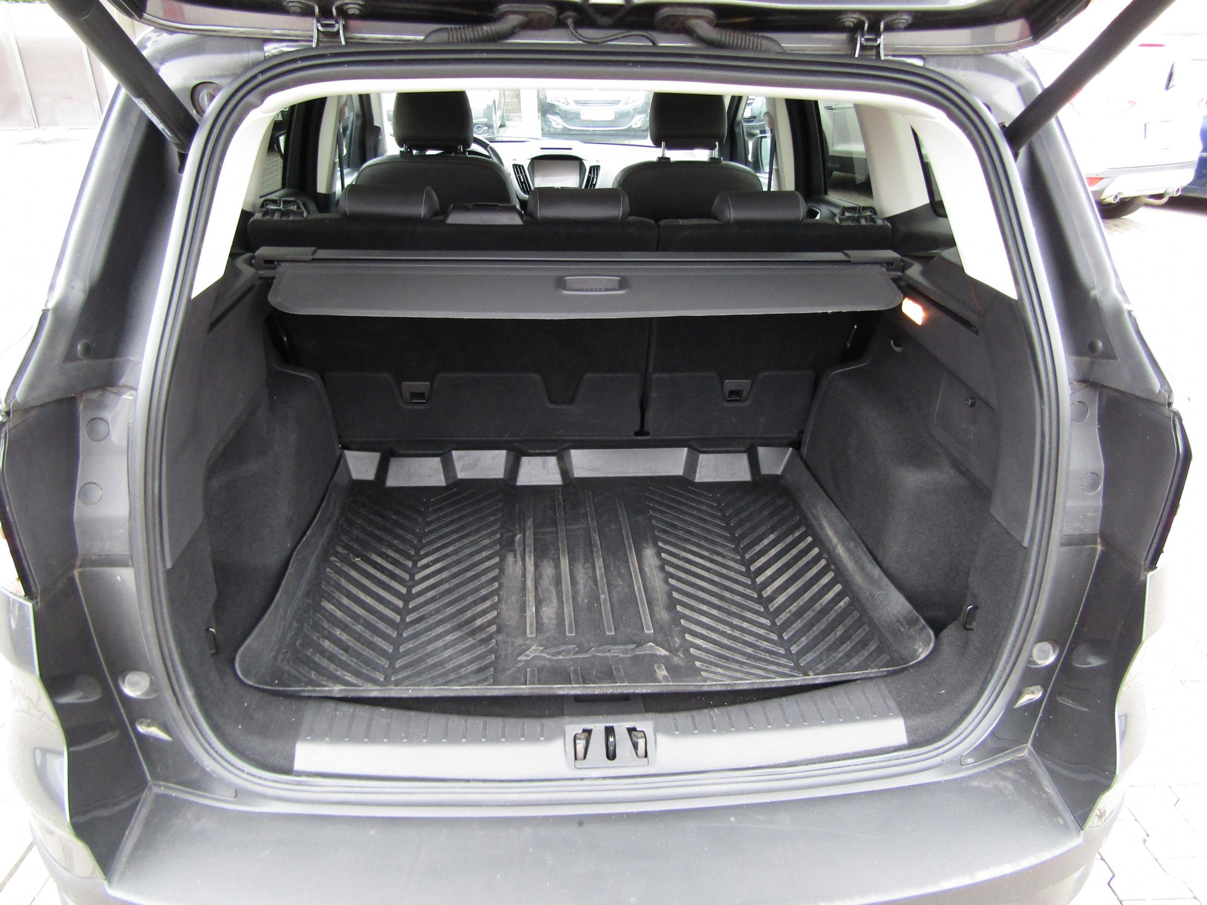 Ford Kuga, 2018 - pohled č. 7