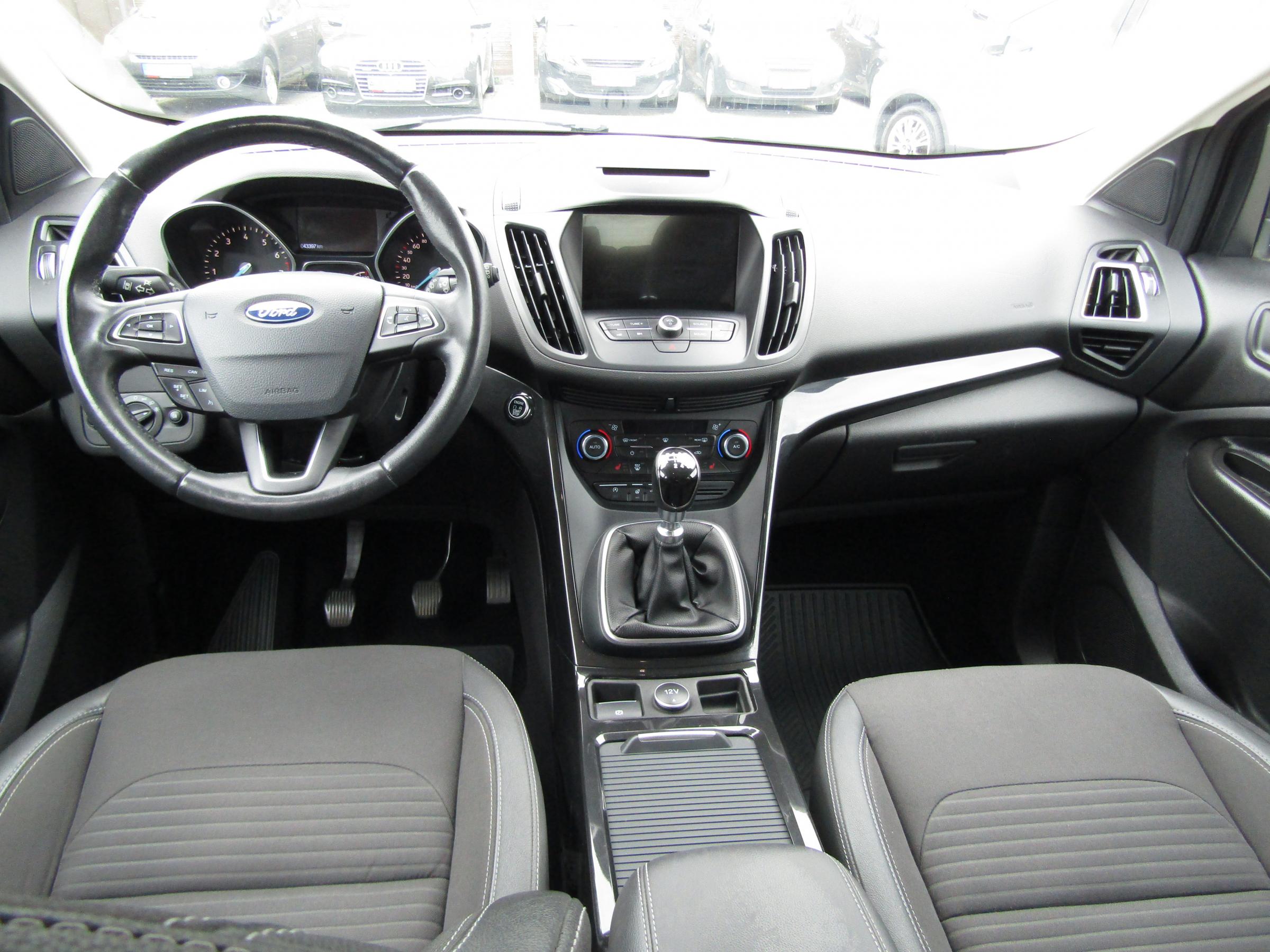 Ford Kuga, 2018 - pohled č. 8