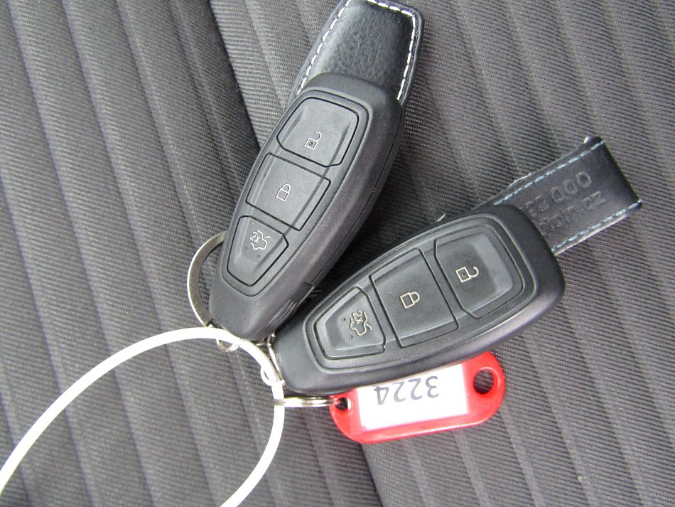 Ford Kuga 1.5 EB Titanium