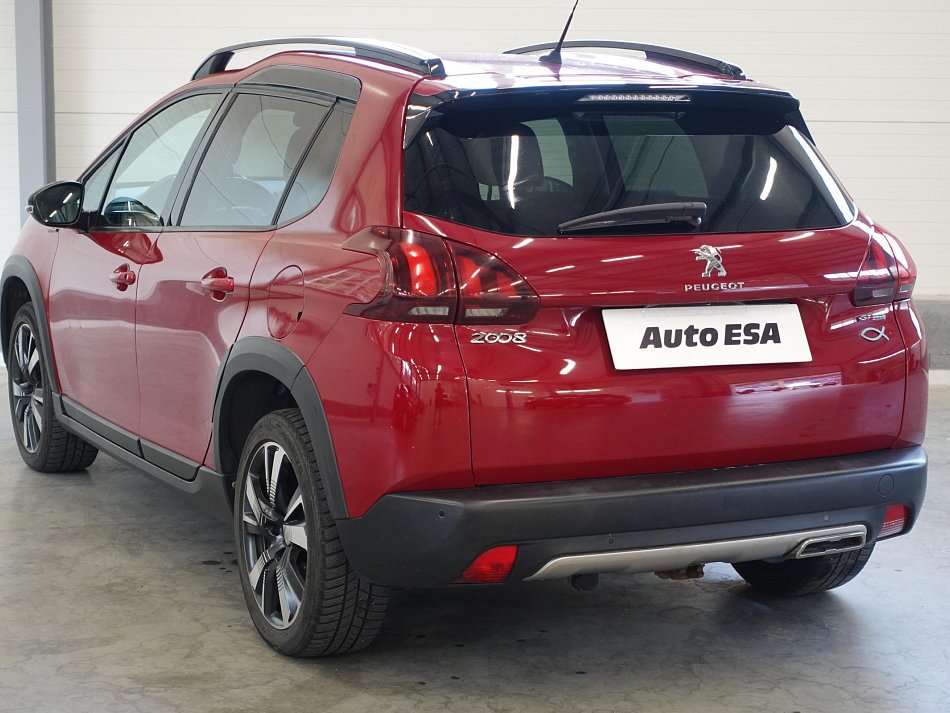 Peugeot 2008 1.2PT 