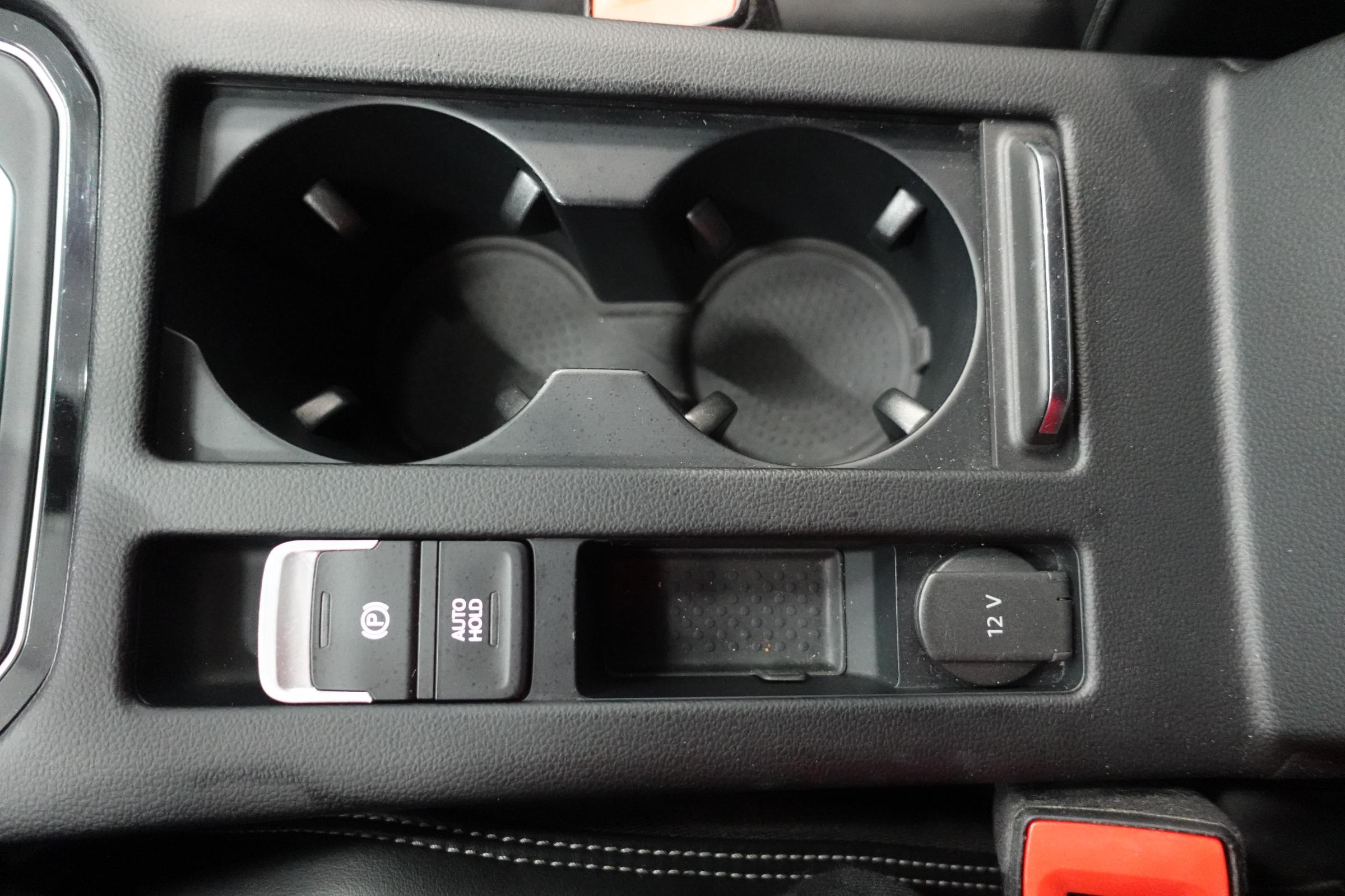 Volkswagen Passat, 2017 - pohled č. 21