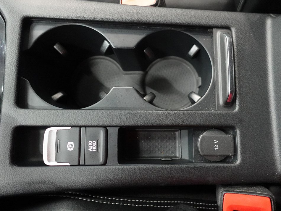 Volkswagen Passat 1.4TSi Highline