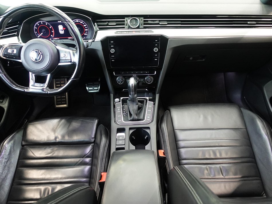 Volkswagen Passat 1.4TSi Highline