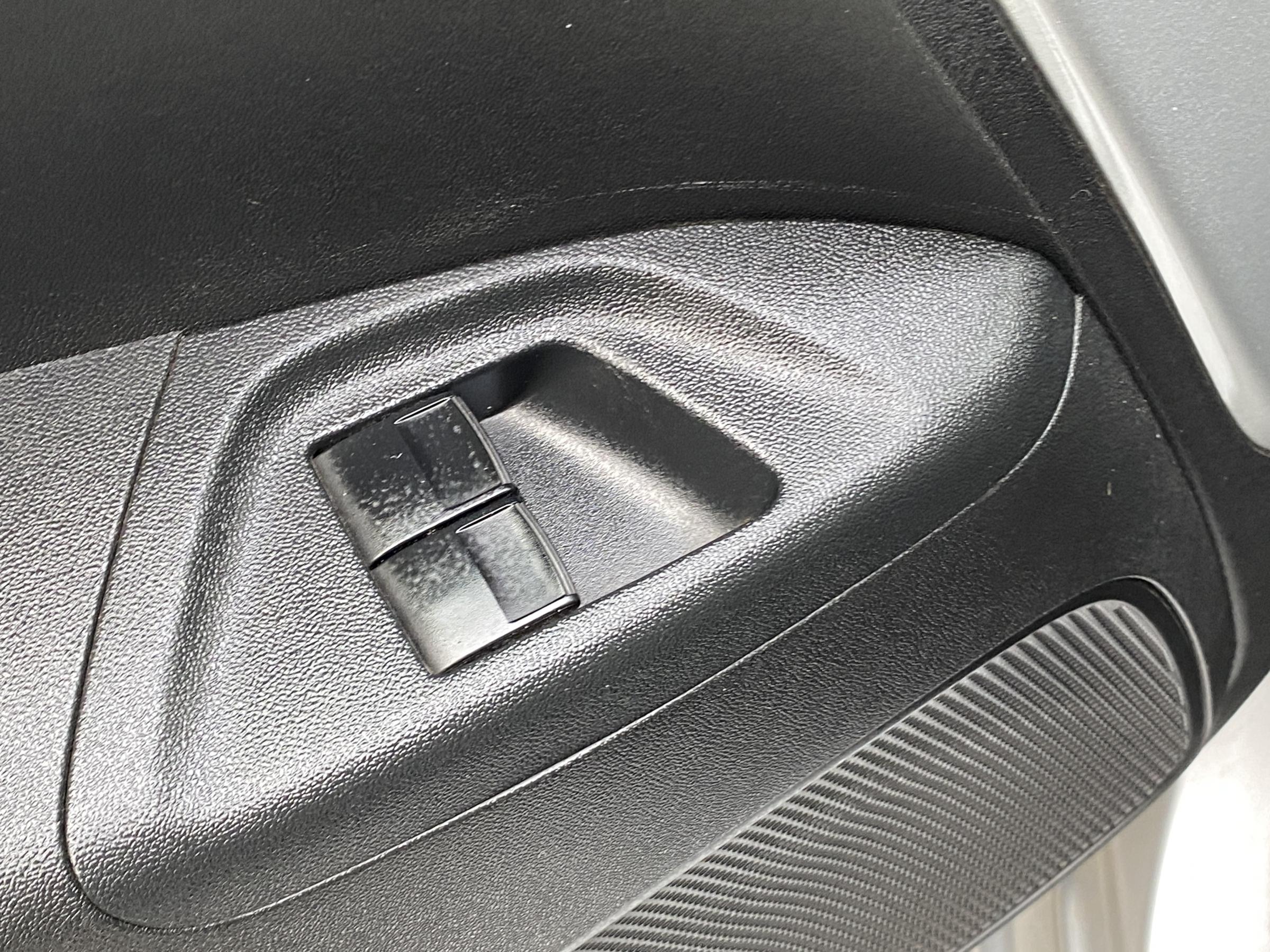 Citroën C1, 2015 - pohled č. 11