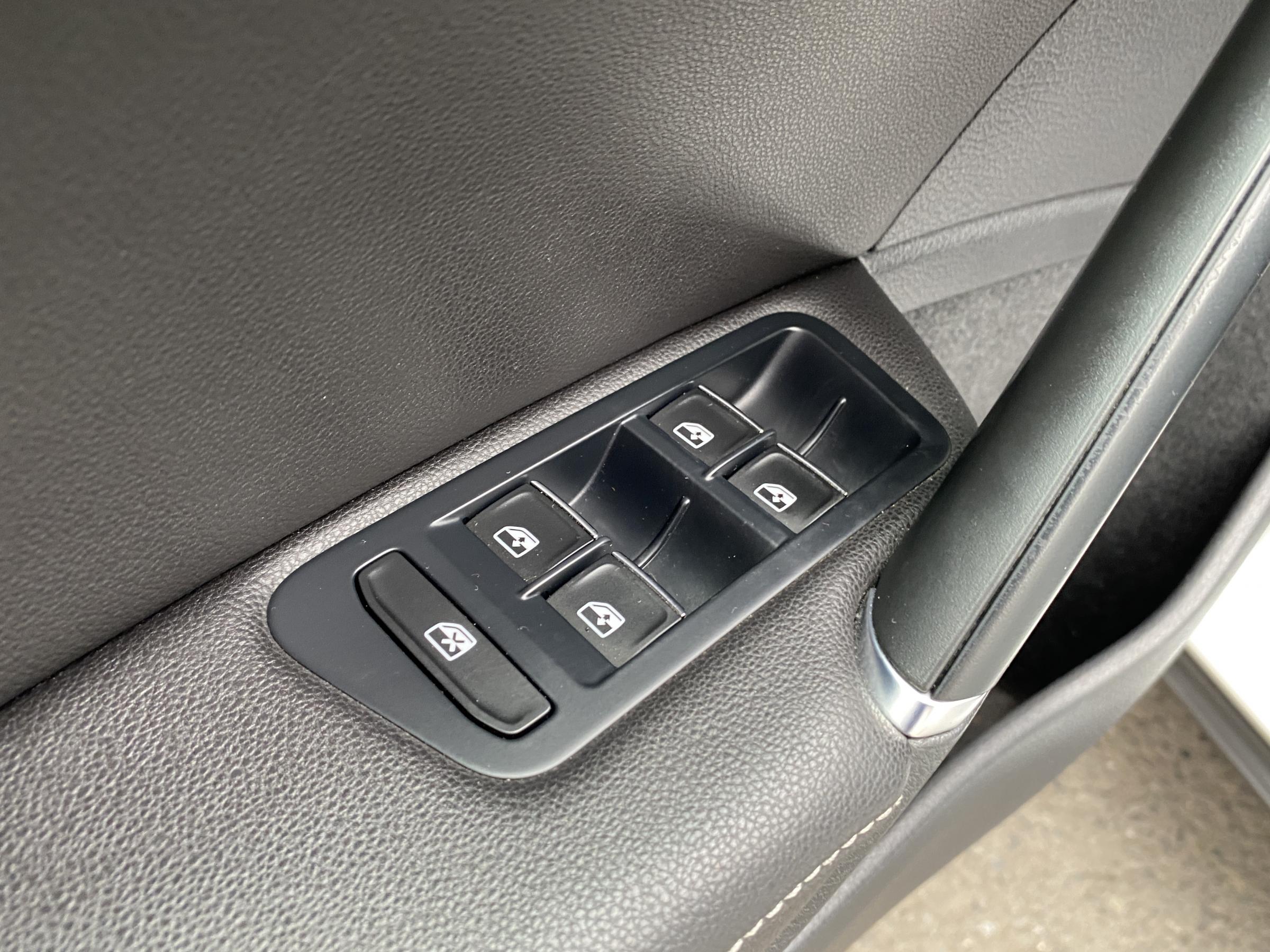 Volkswagen Golf, 2016 - pohled č. 13