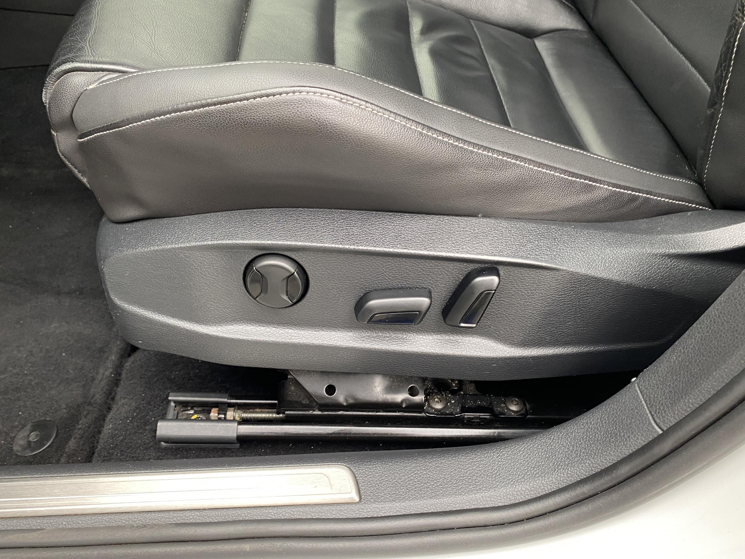 Volkswagen Golf, 2016 - pohled č. 14