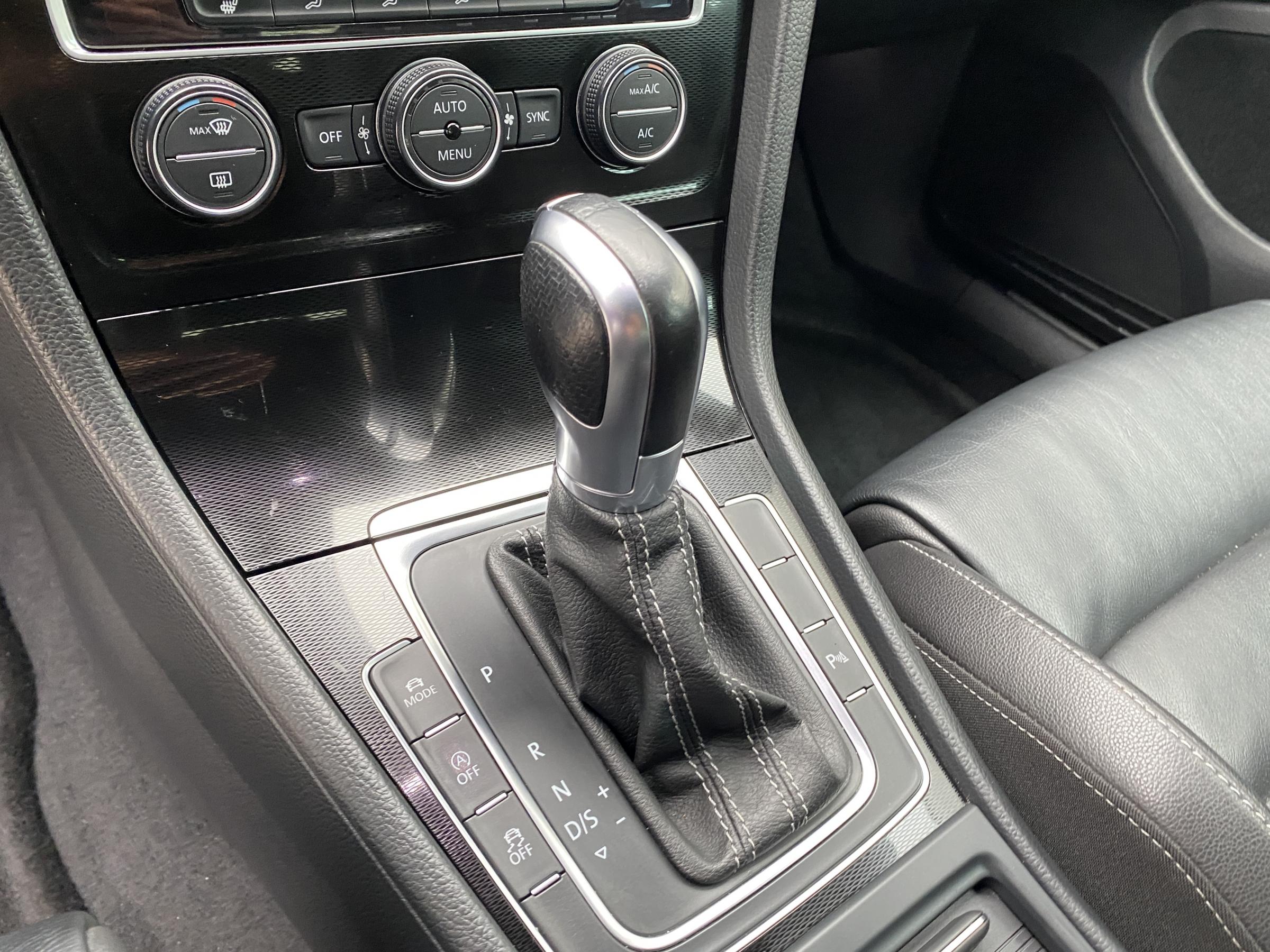 Volkswagen Golf, 2016 - pohled č. 16