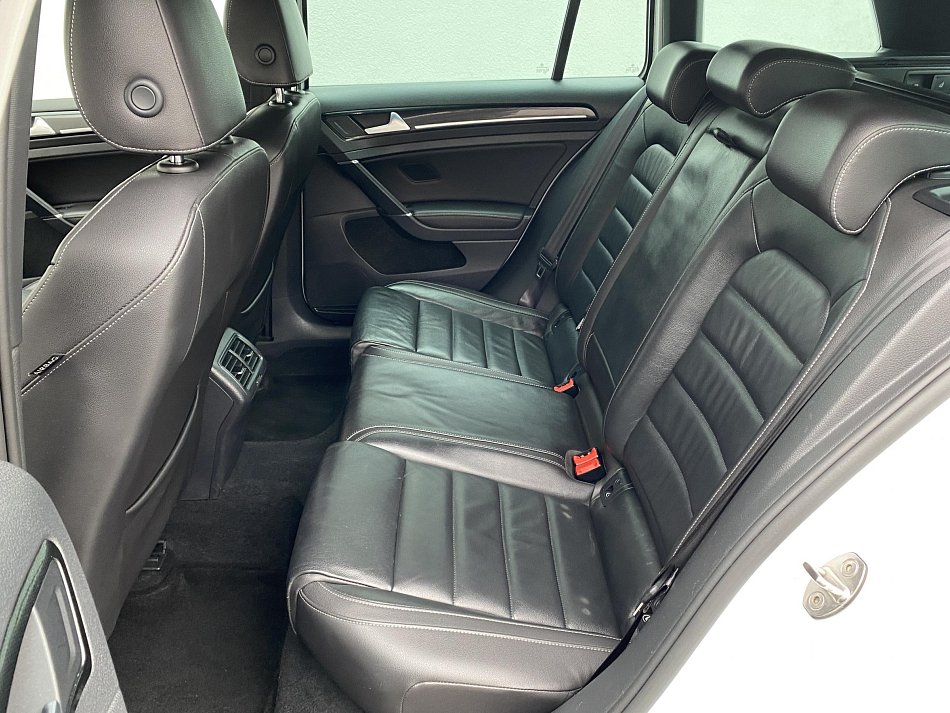 Volkswagen Golf 2.0TDi  GTD