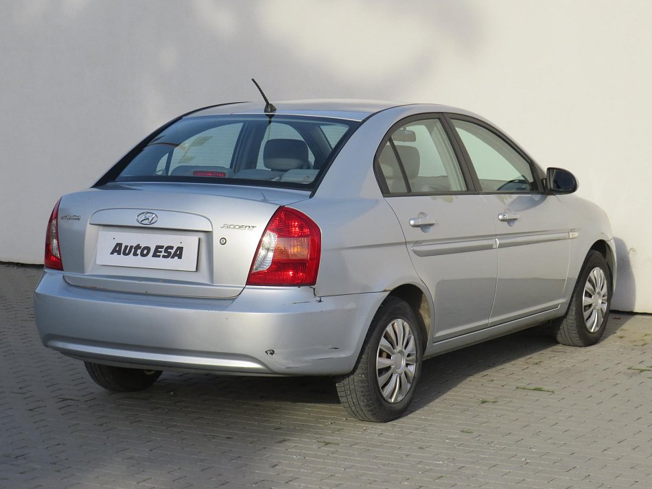 Hyundai Accent 1.4i 
