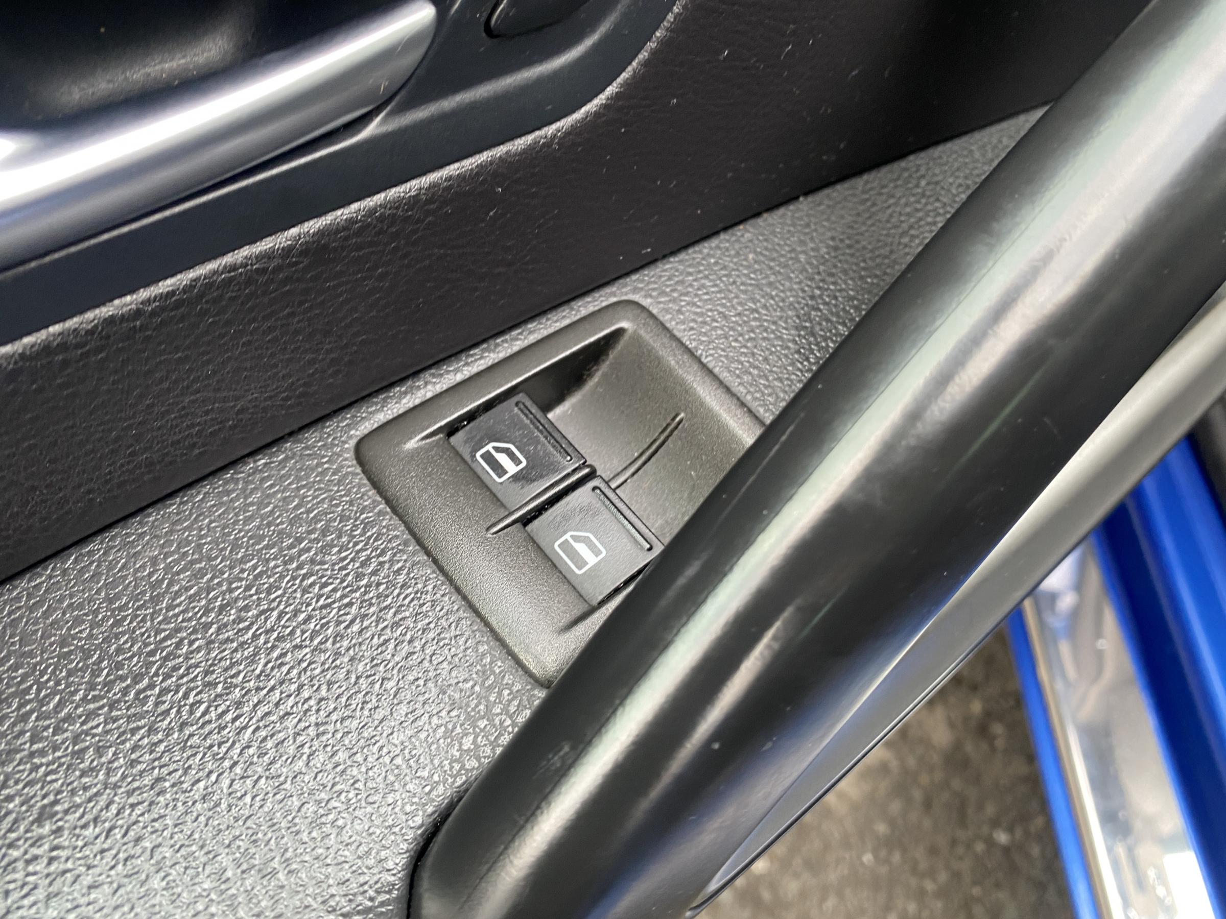 Volkswagen Scirocco, 2009 - pohled č. 13