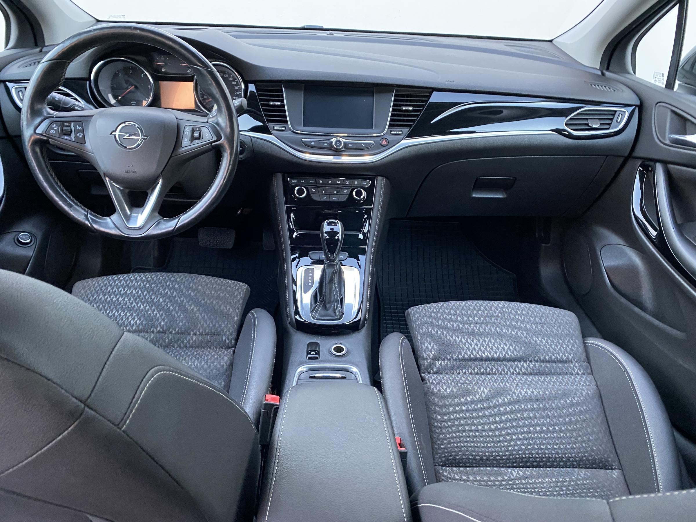 Opel Astra, 2017 - pohled č. 8